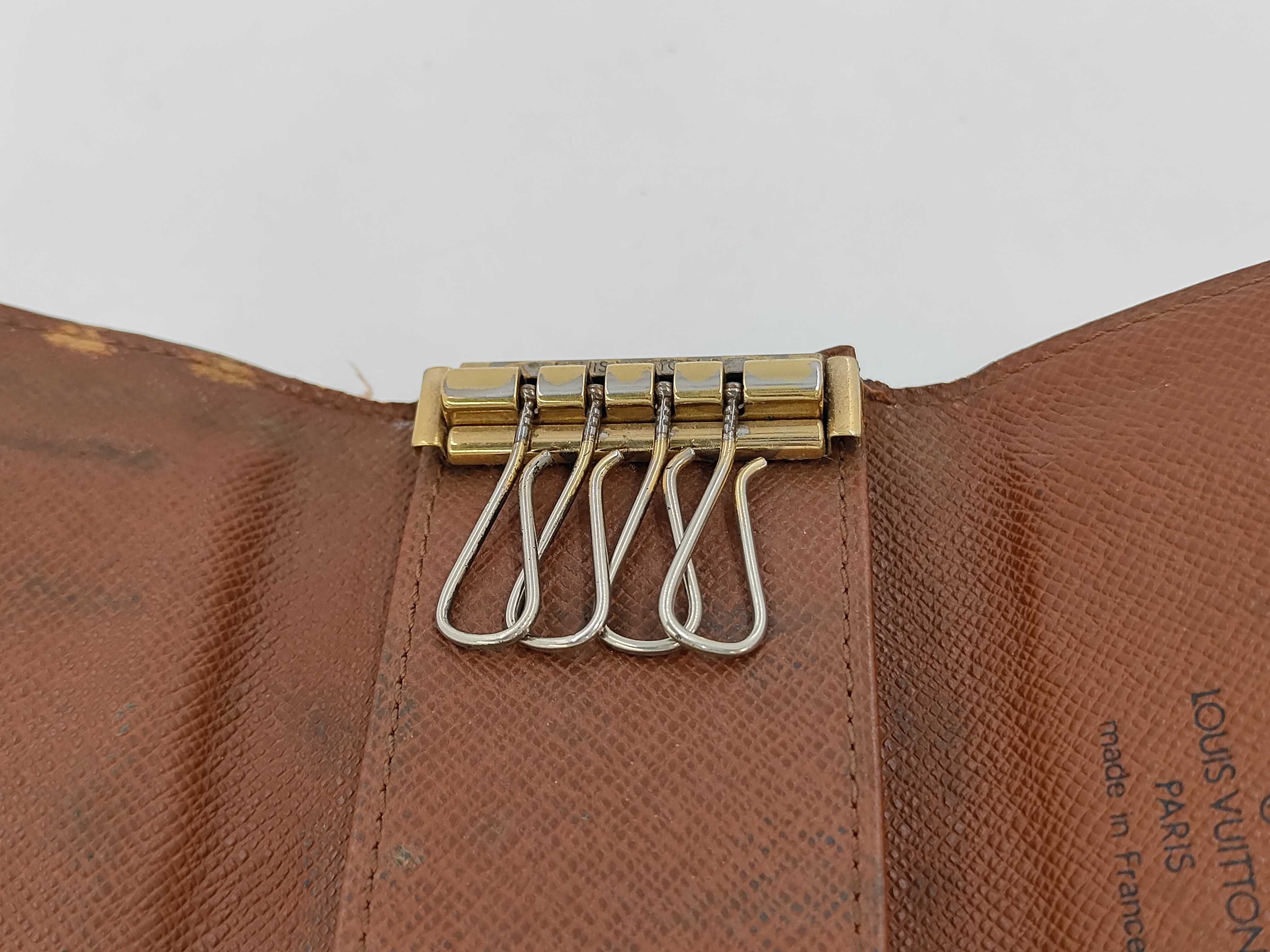 LV Key Case — view 8