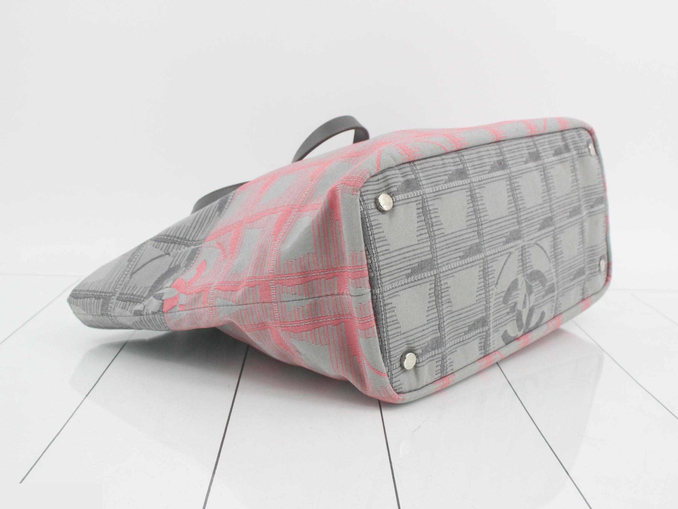 New Travel Line (Bags) - Tote Bag — view 5