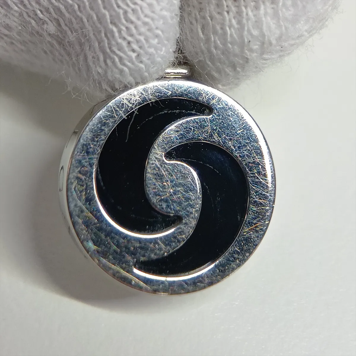 Allegra Optical Onyx Charm, 750 (WG), 3.9g. — view 6