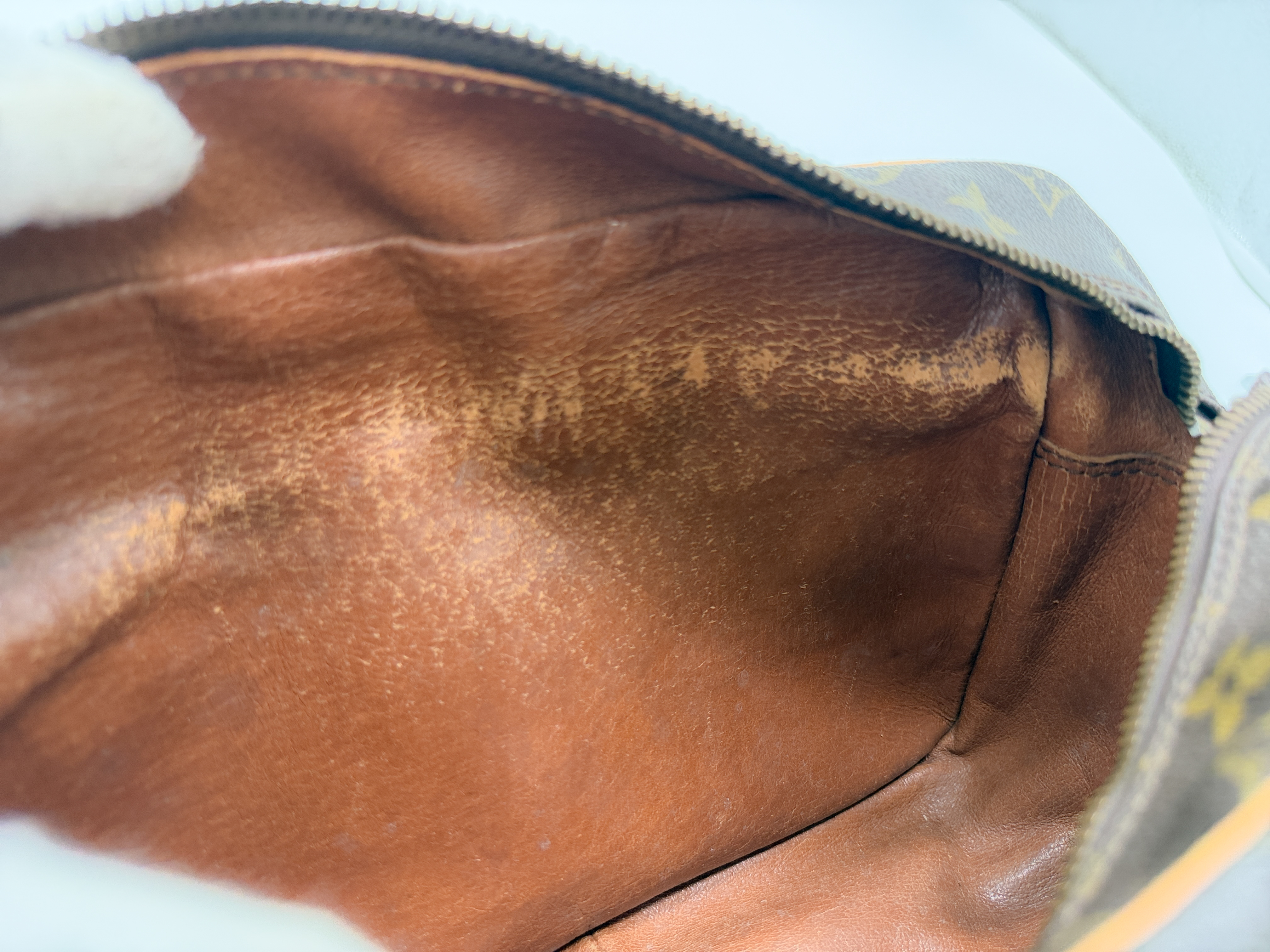 Monogram M45244 Nile Shoulder Bag (No Stickiness) — view 15