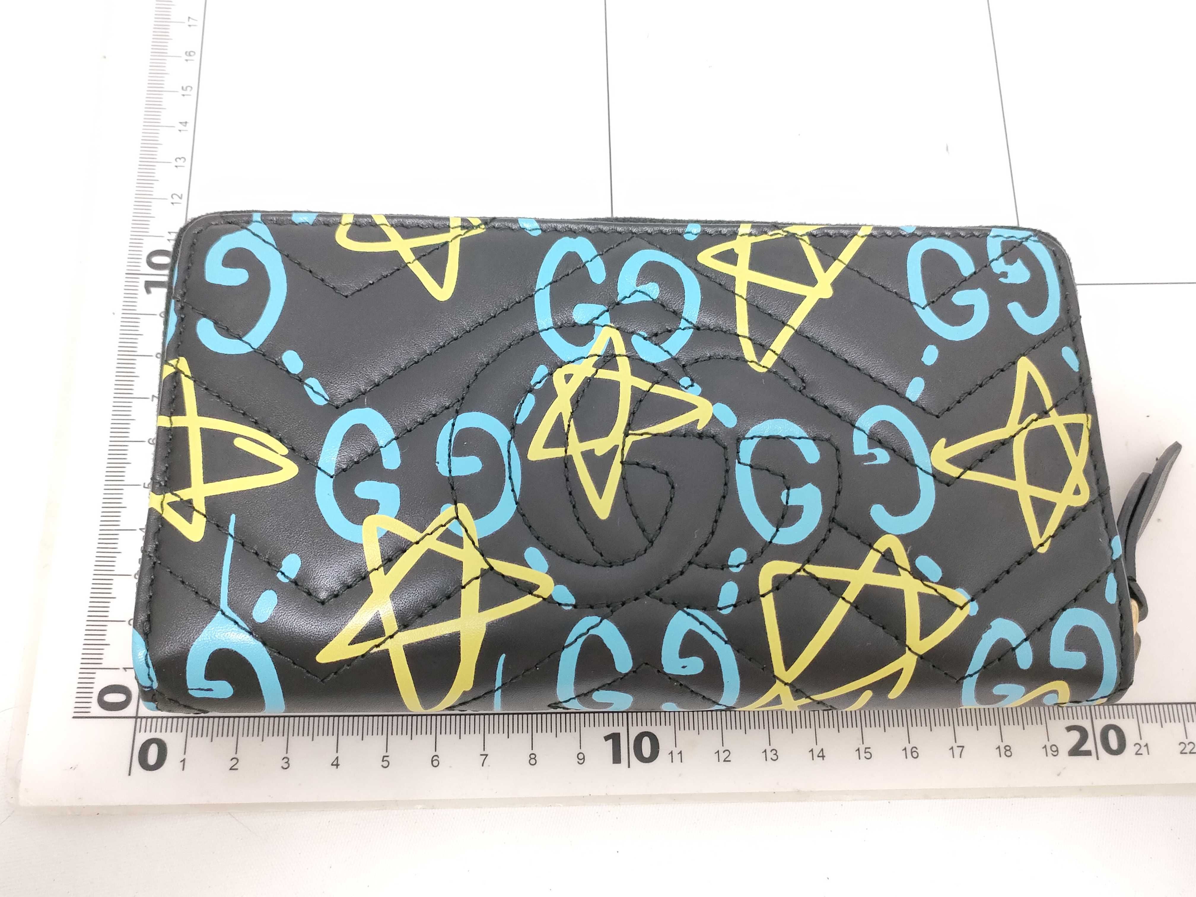 long wallet — view 2