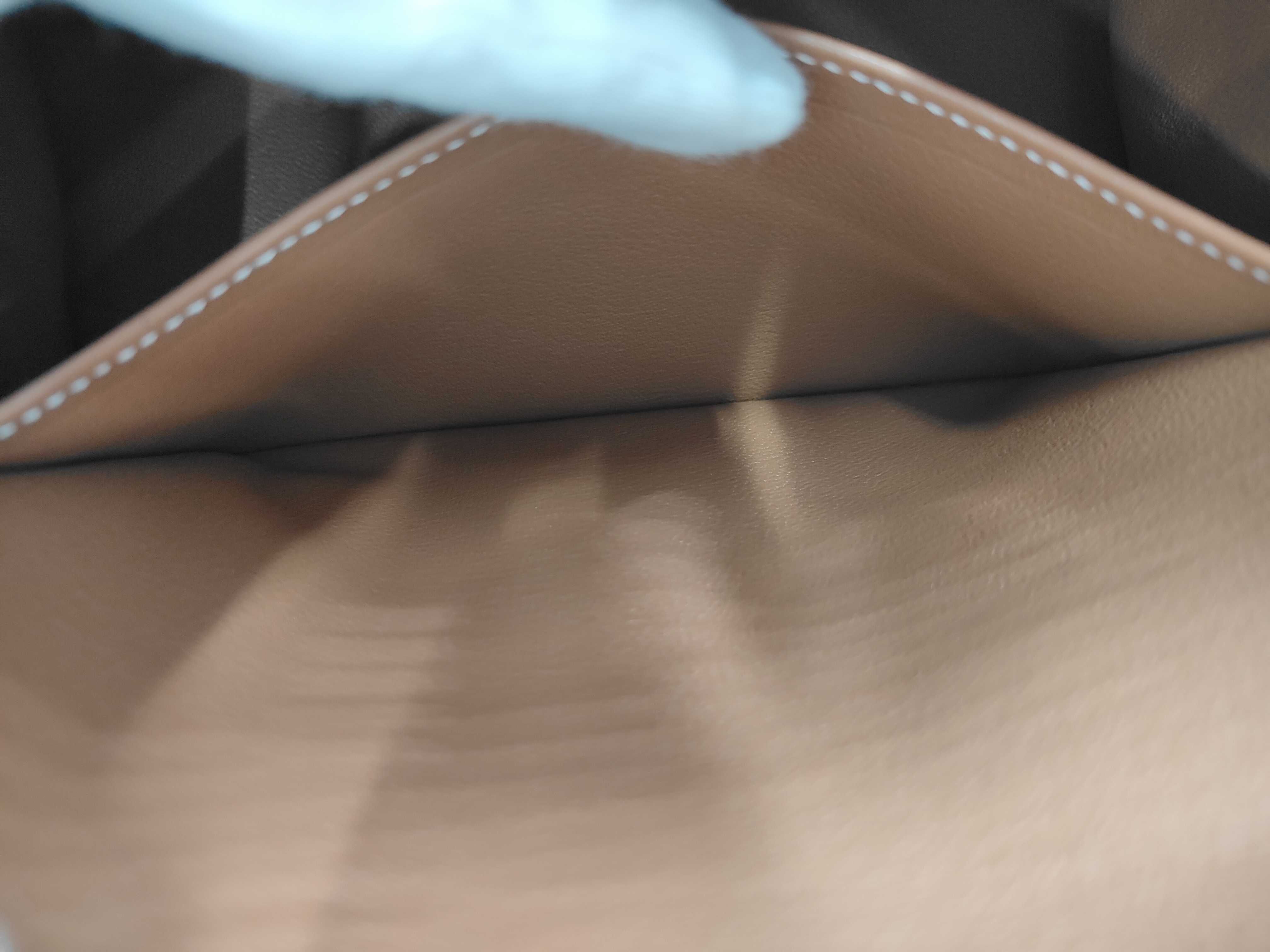 Birkin 25 Togo Gold Hardware G Stamp Handbag — view 9