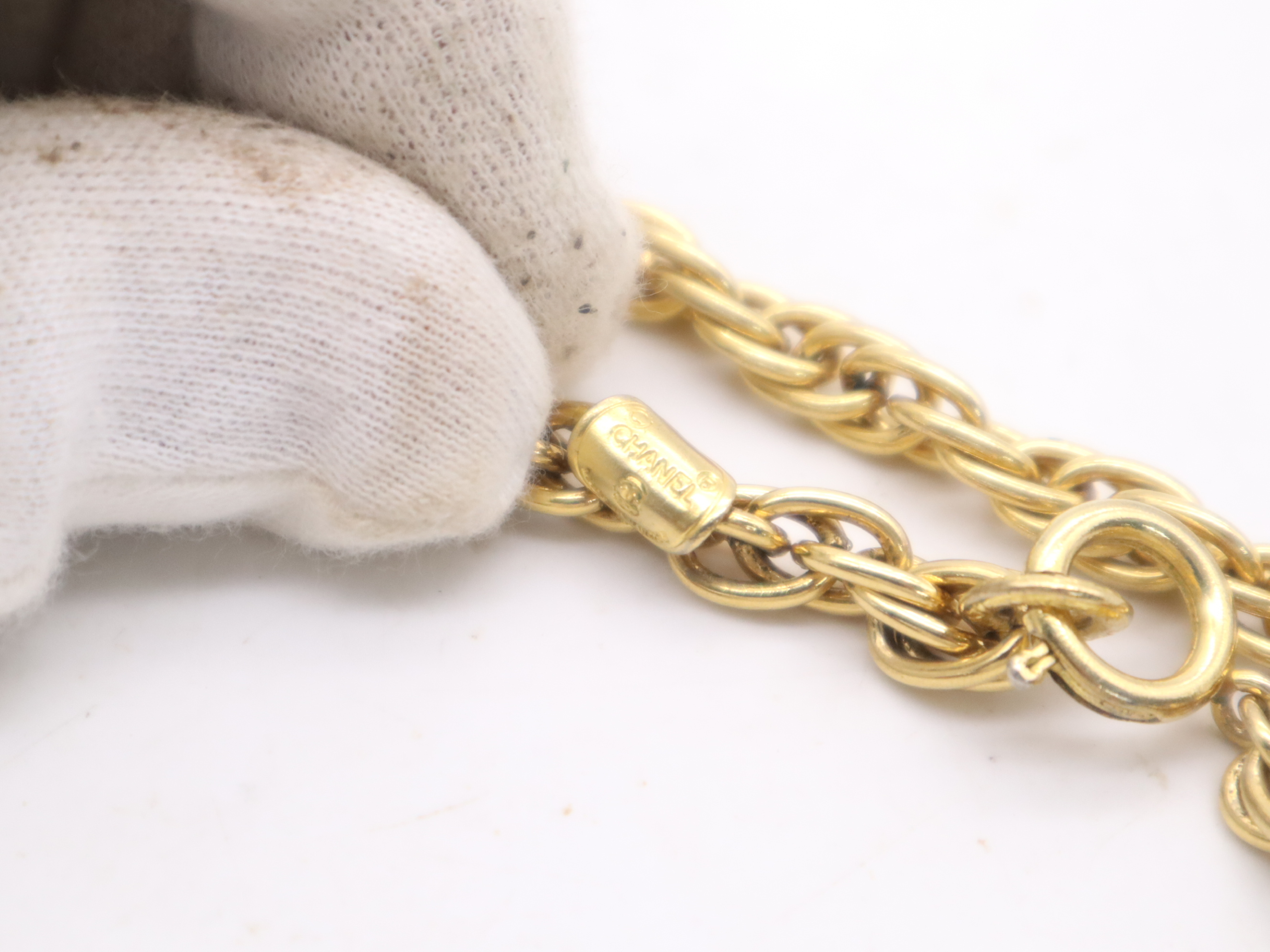 Gold Vintage Chain Necklace — view 8