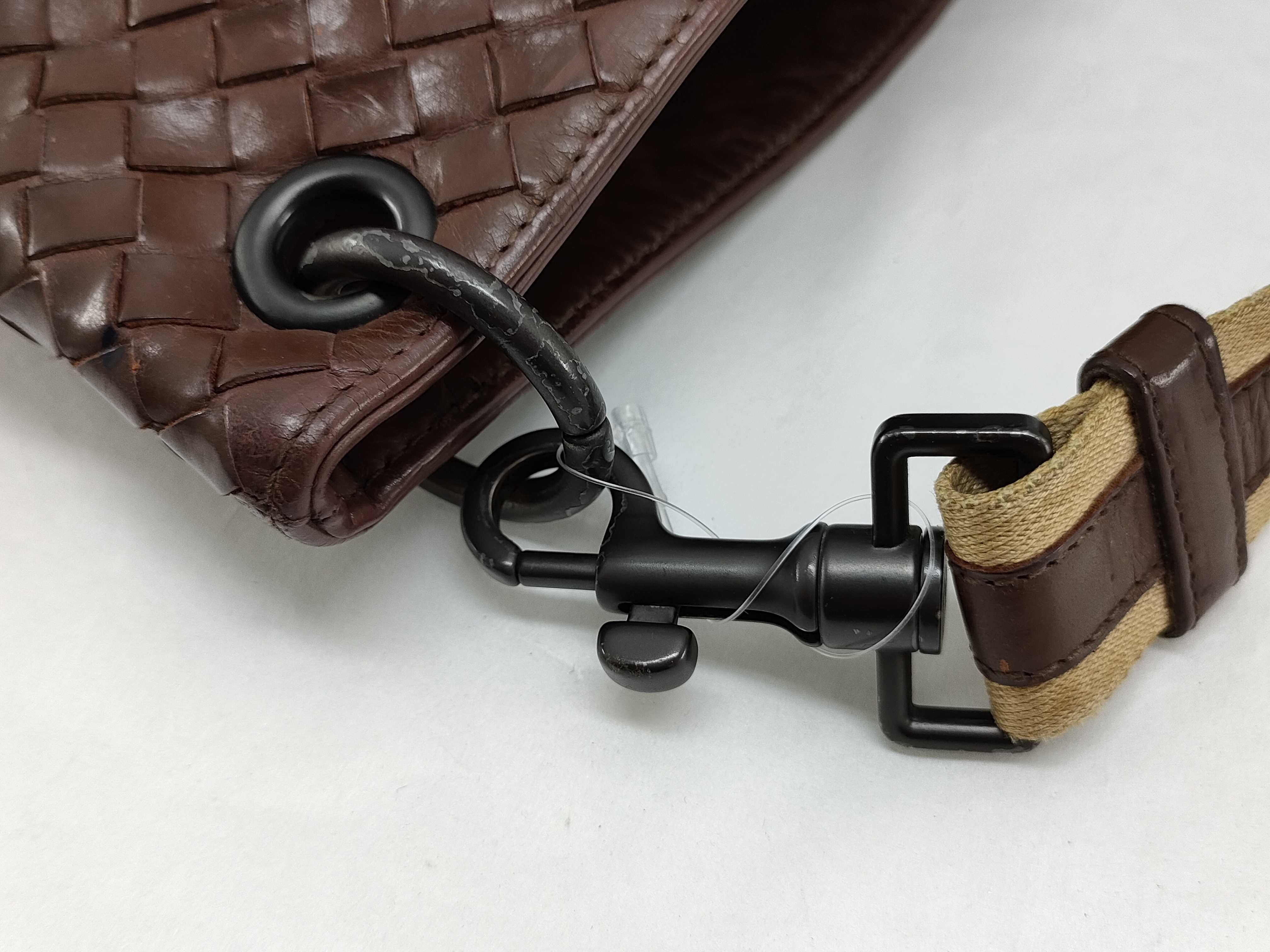 Intrecciato Bottega Veneta Shoulder Bag — view 5