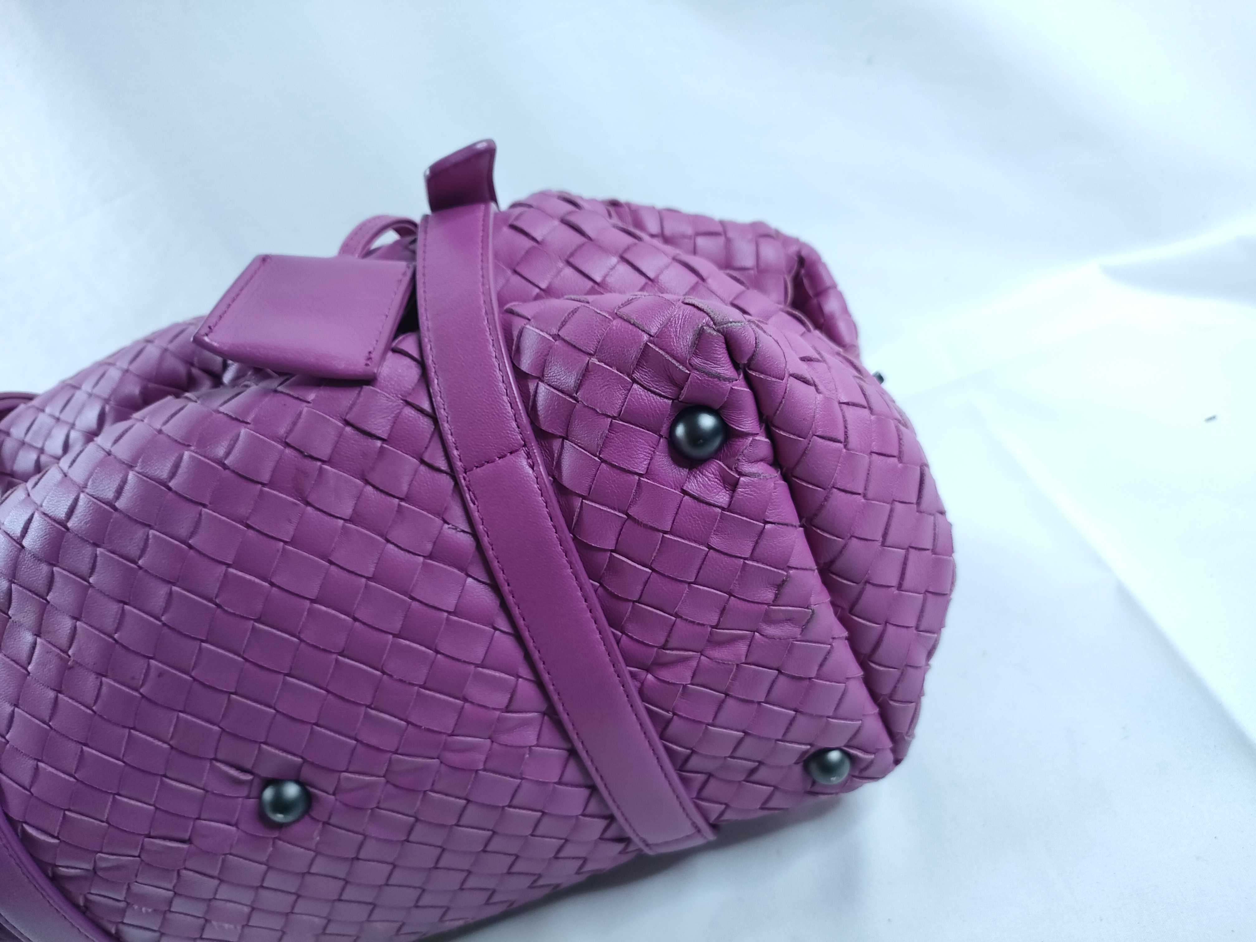 Intrecciato Montaigne Leather Handbag, Pink, 272801, with Mirror — view 5