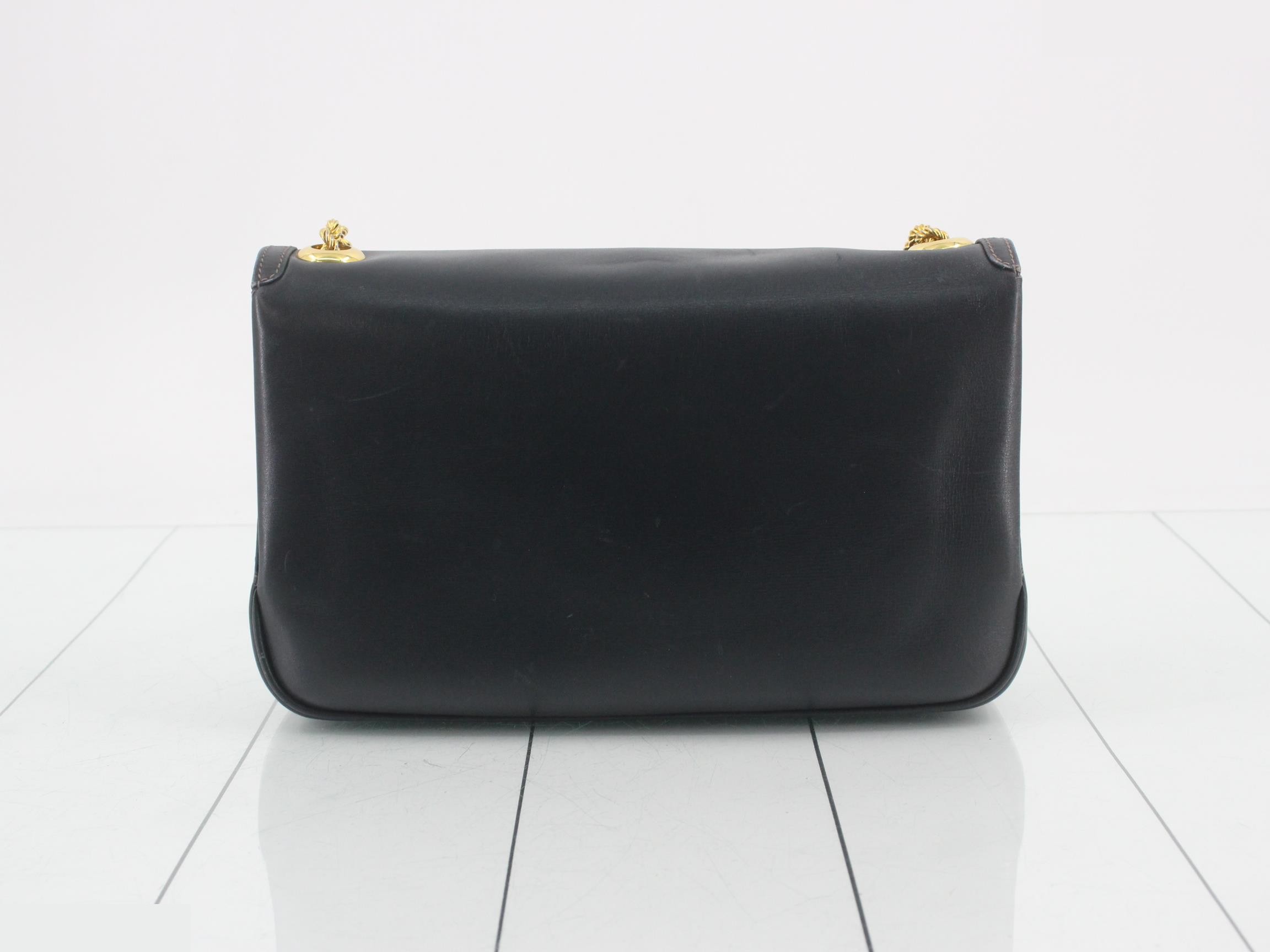 Vintage shoulder bag — view 2