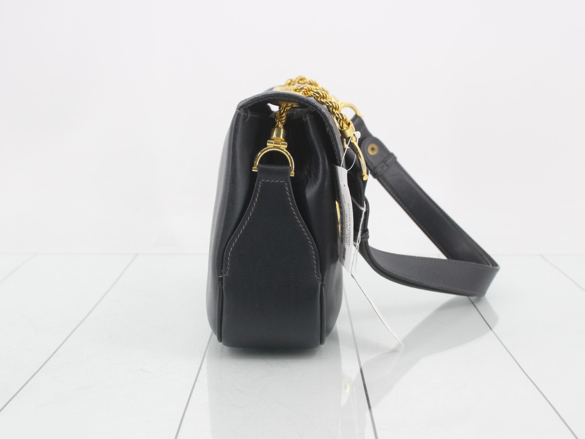 Vintage shoulder bag — view 4