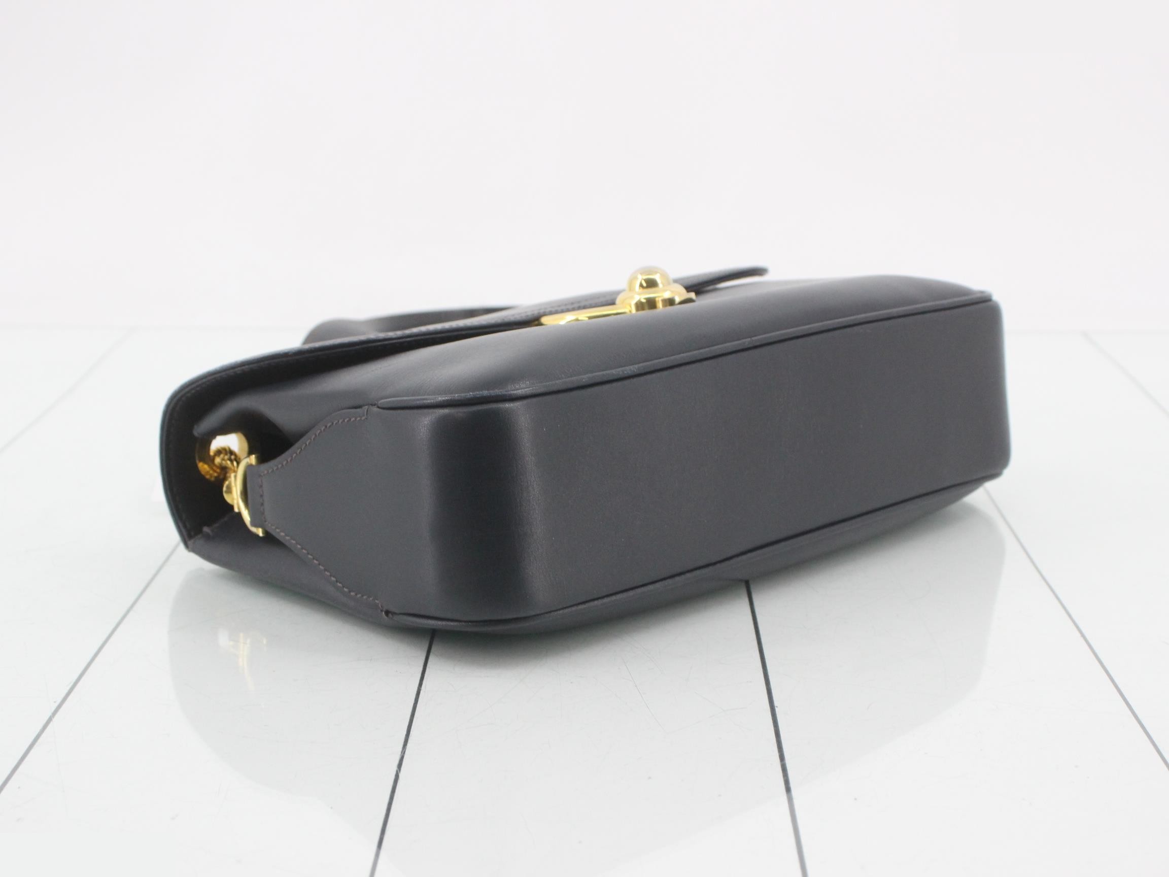 Vintage shoulder bag — view 5