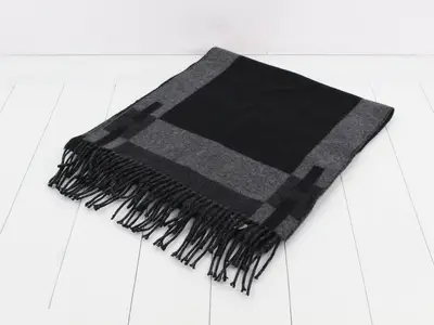 H Passant 100% Cashmere Scarf