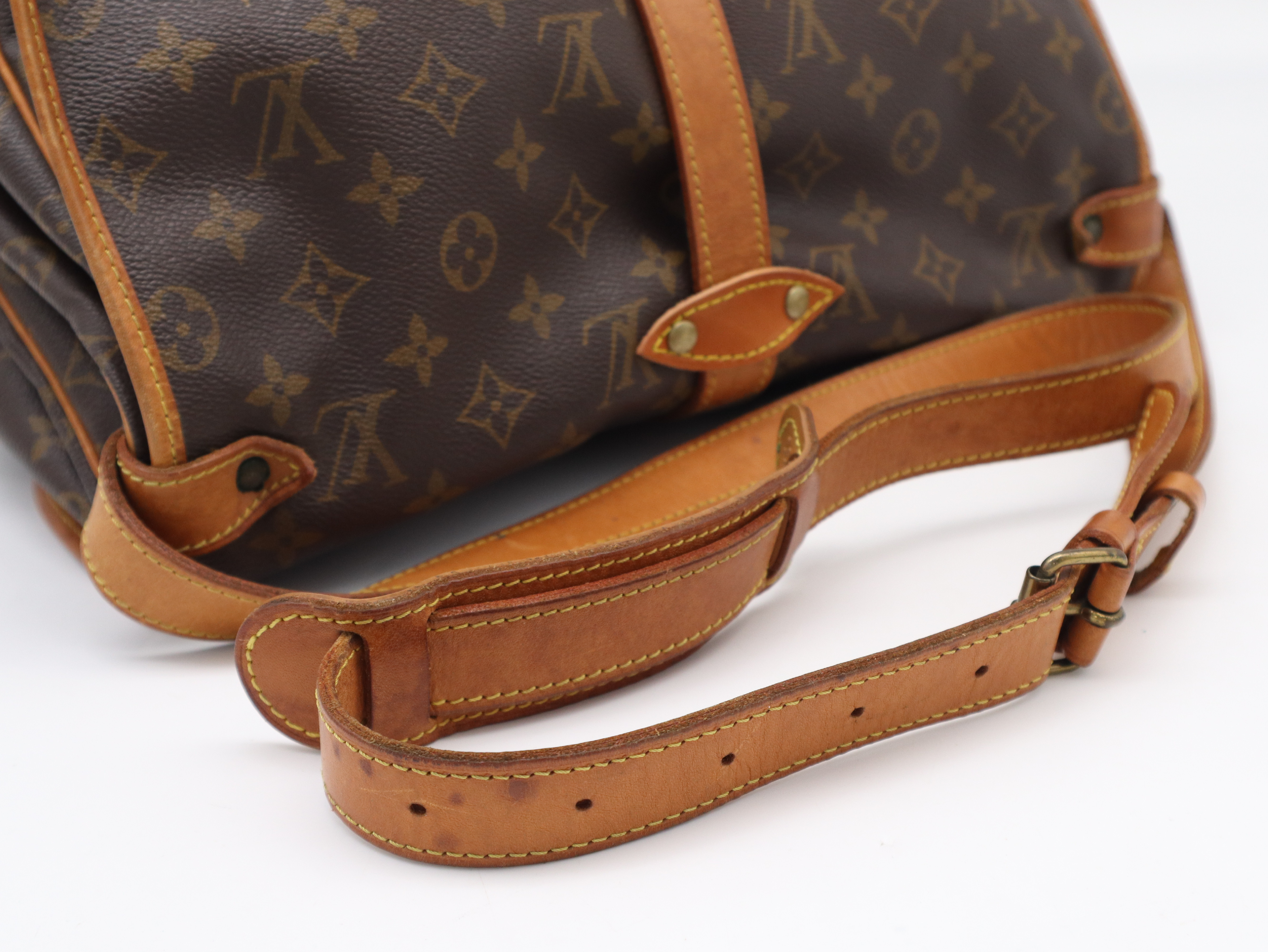 M42254 Monogram Saumur 35 Shoulder Bag — view 6