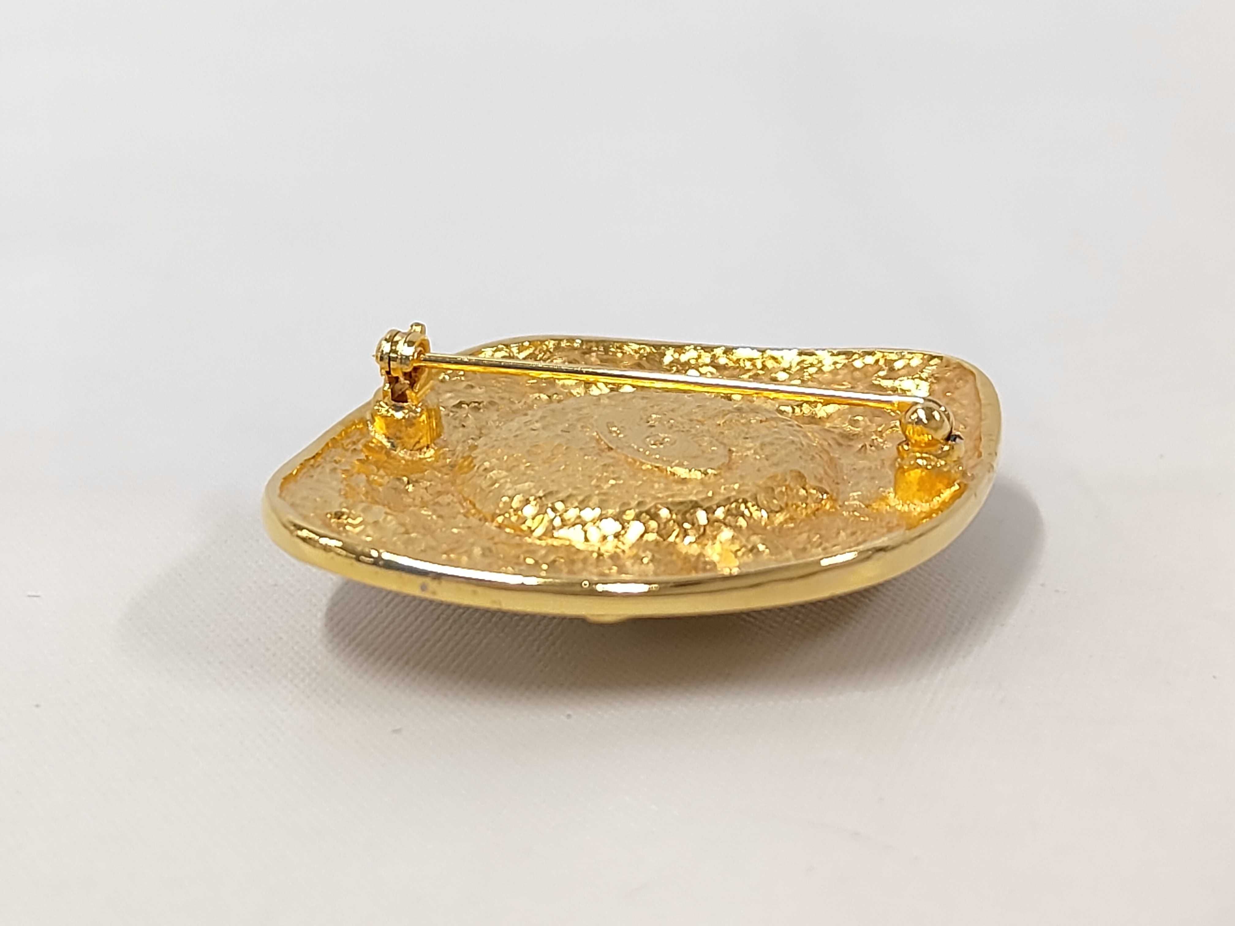 Square Pearl Gold Brooch — view 3