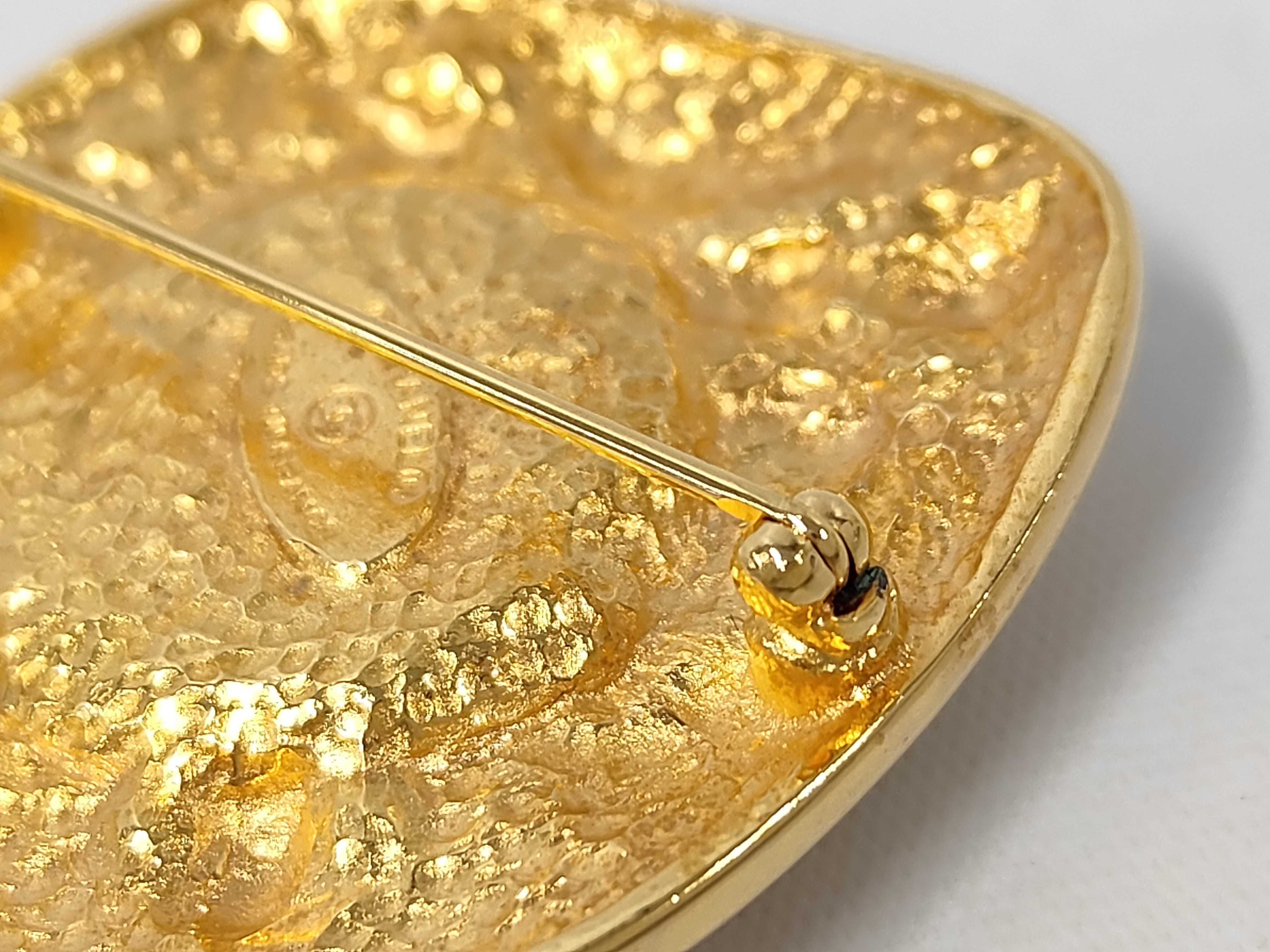 Square Pearl Gold Brooch — view 4