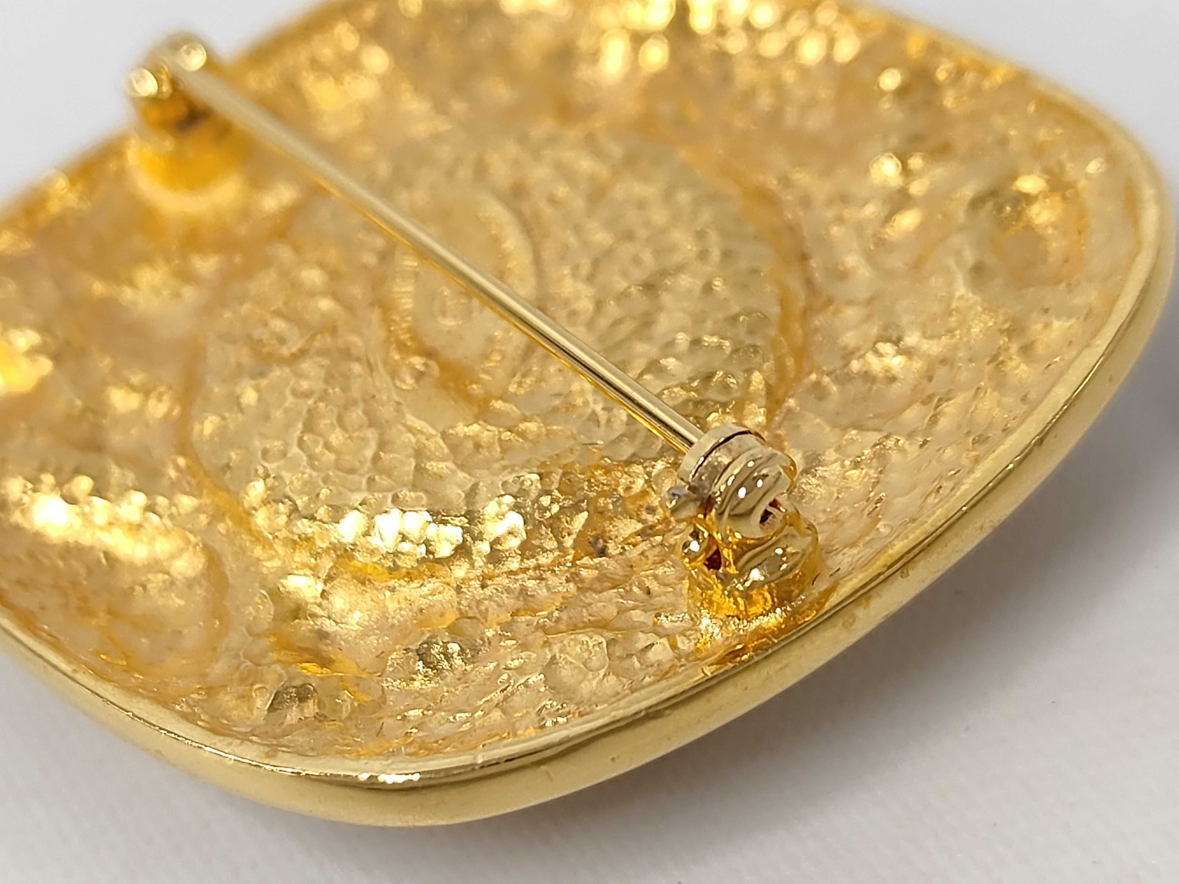 Square Pearl Gold Brooch — view 5
