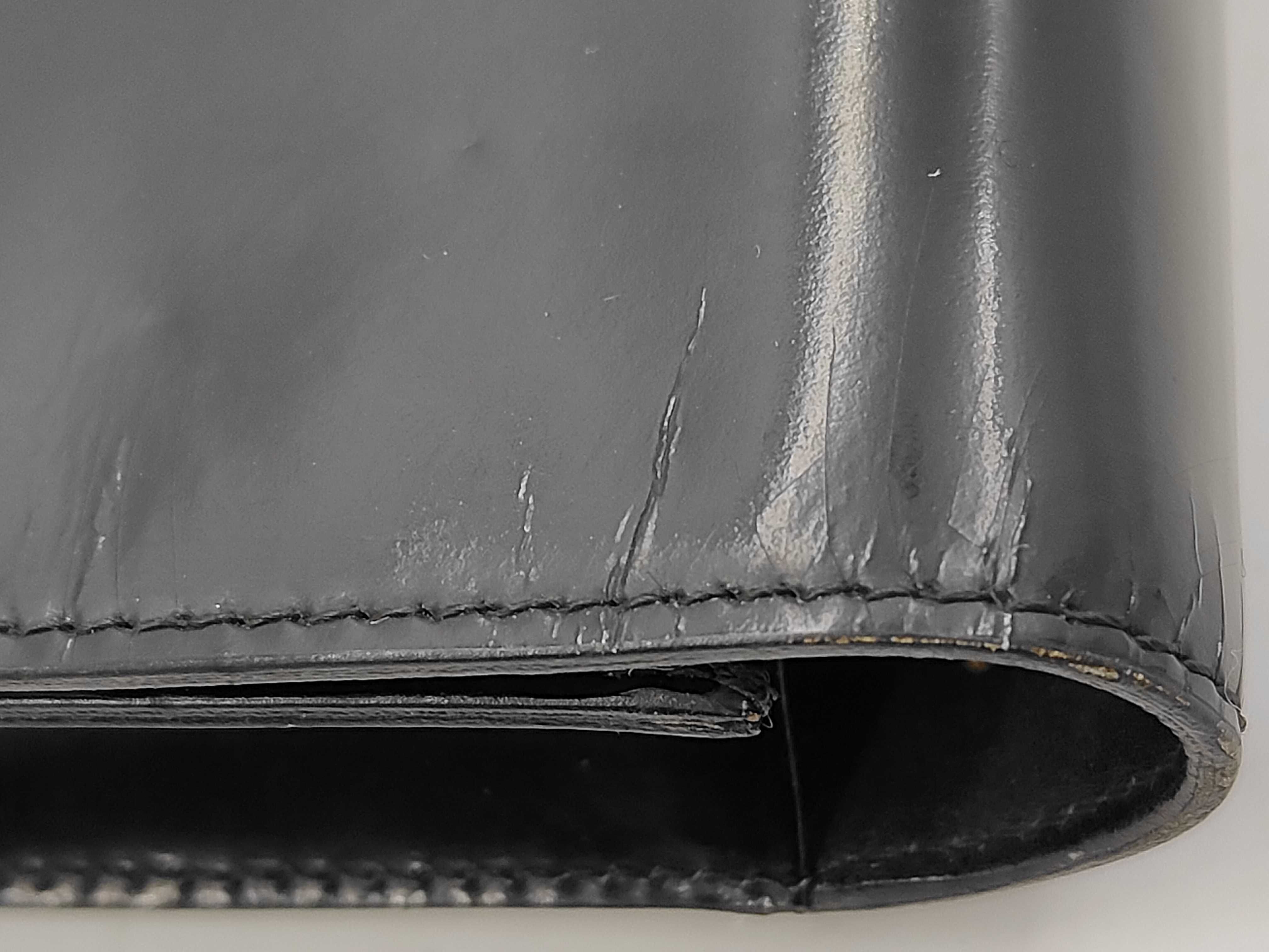 Single Flap Chain Shoulder Bag — view 11