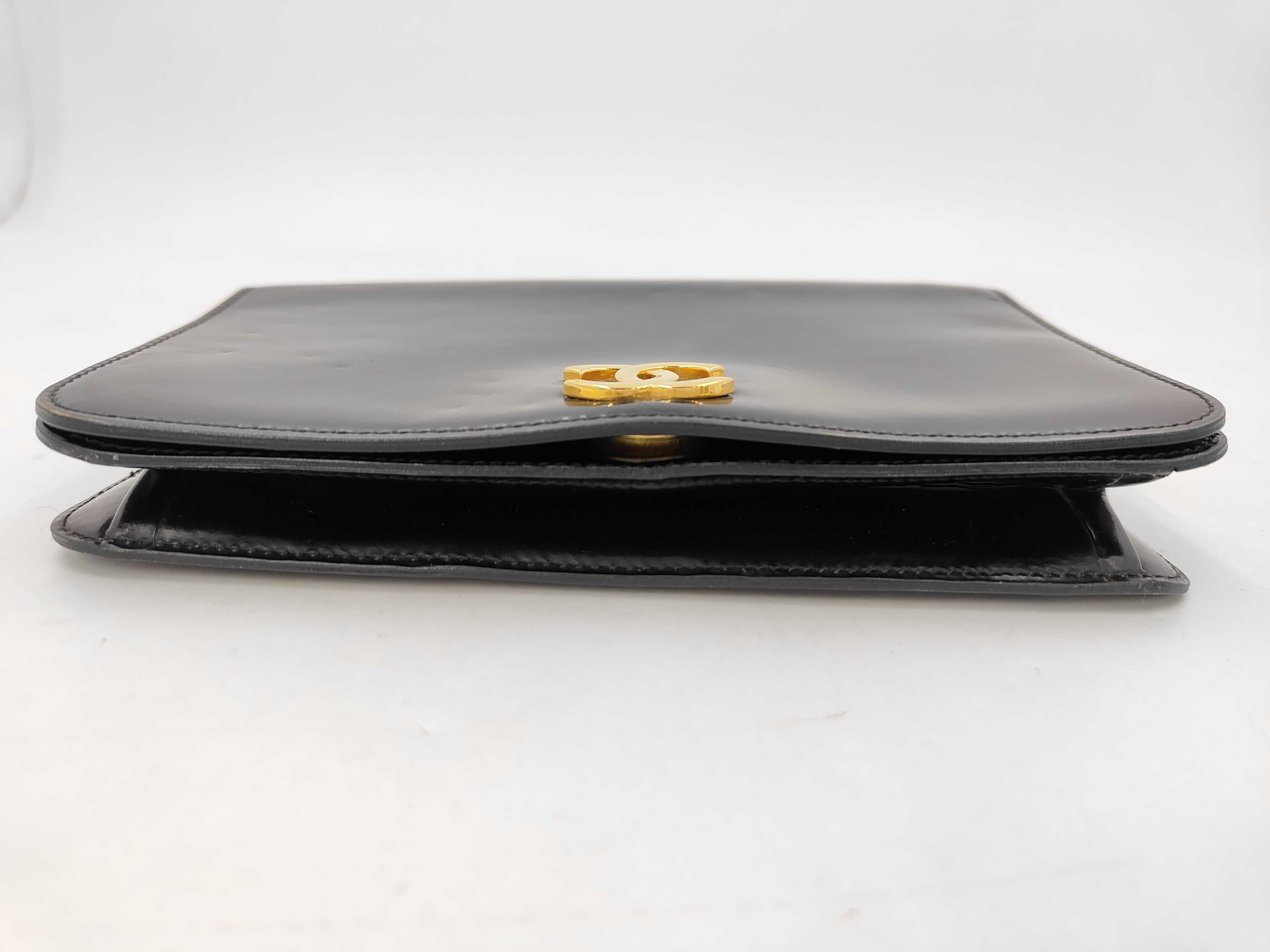Single Flap Chain Shoulder Bag — view 6