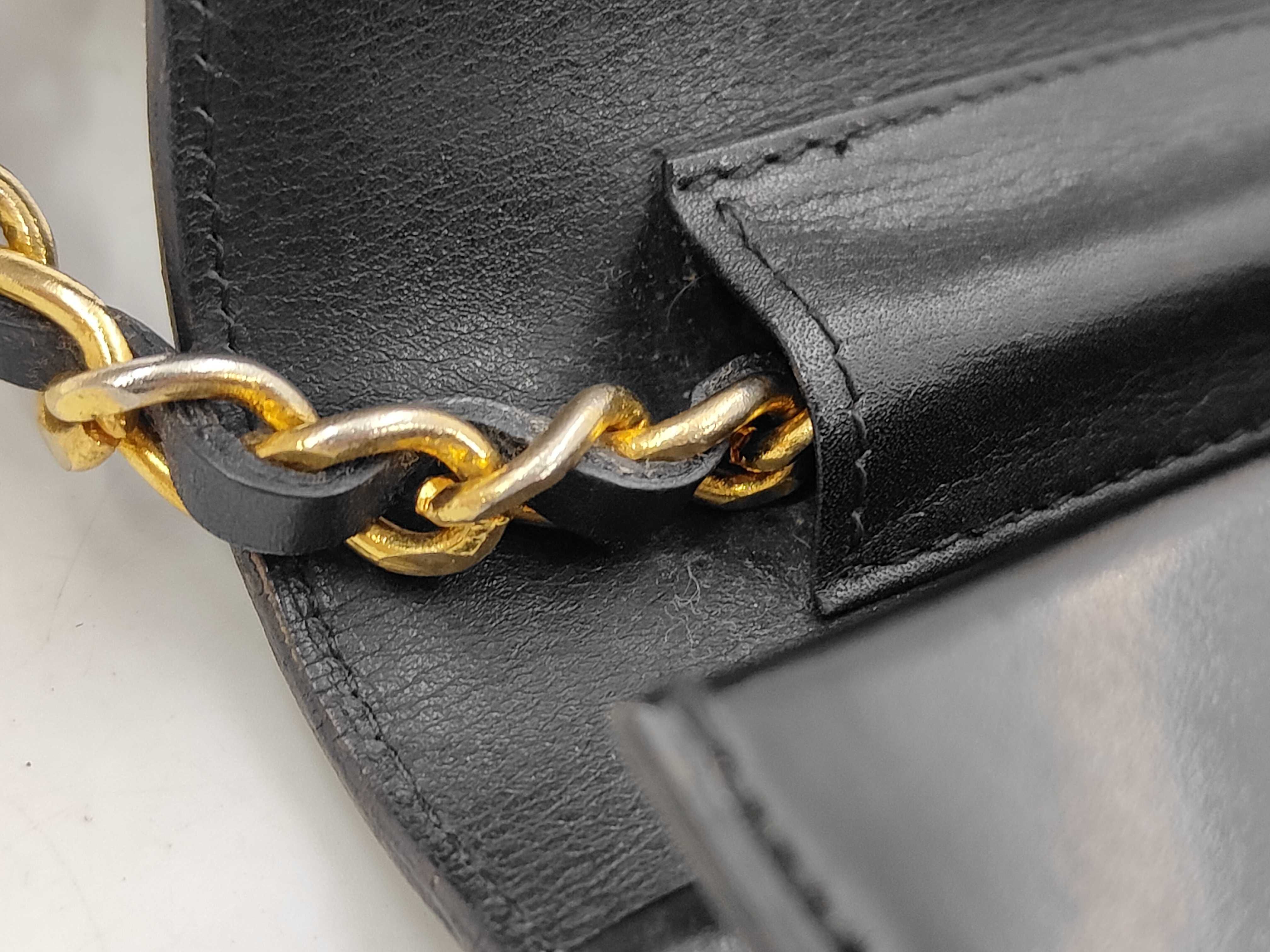 Single Flap Chain Shoulder Bag — view 7