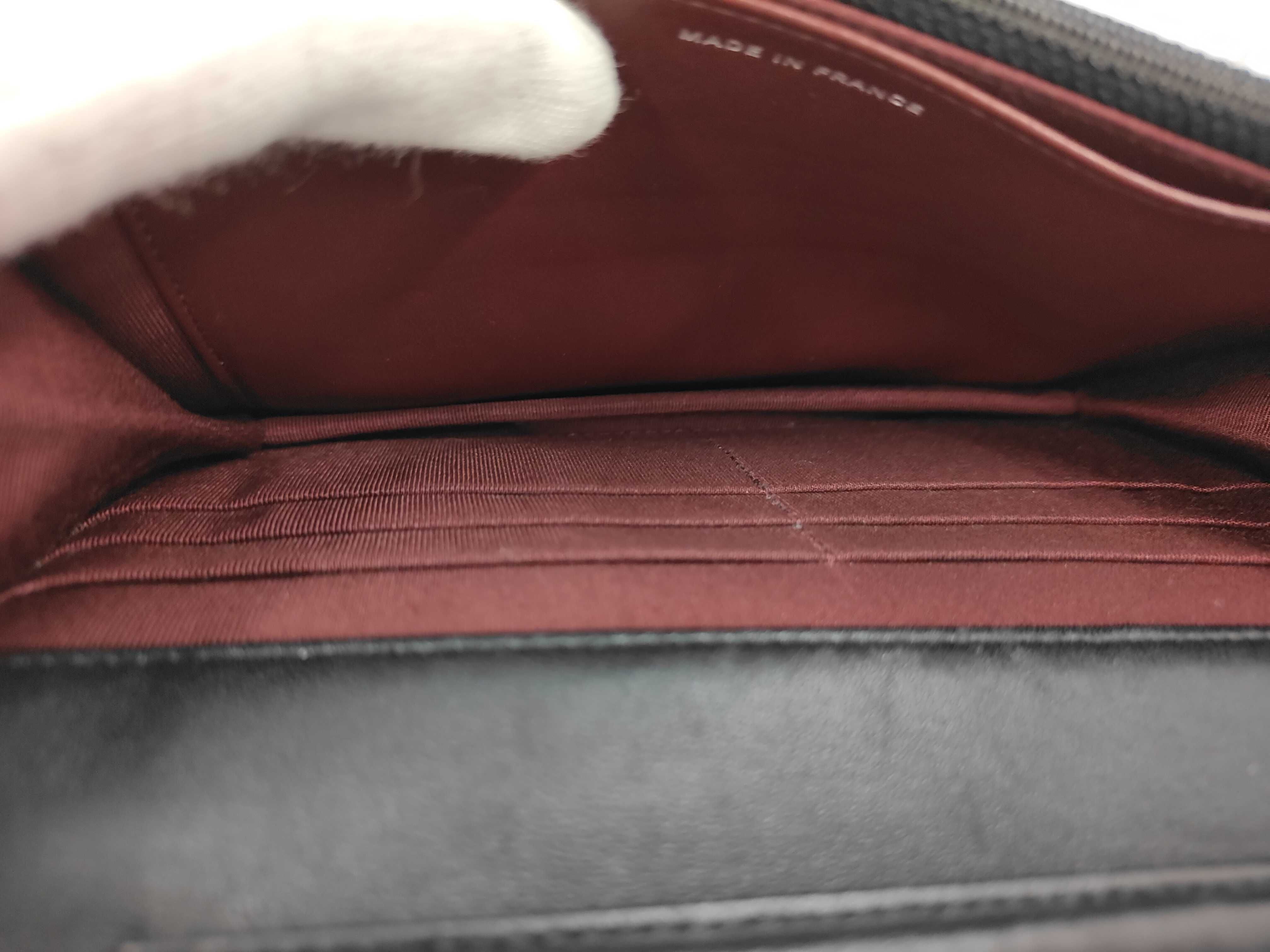 Matelasse Chain Shoulder Bag — view 11