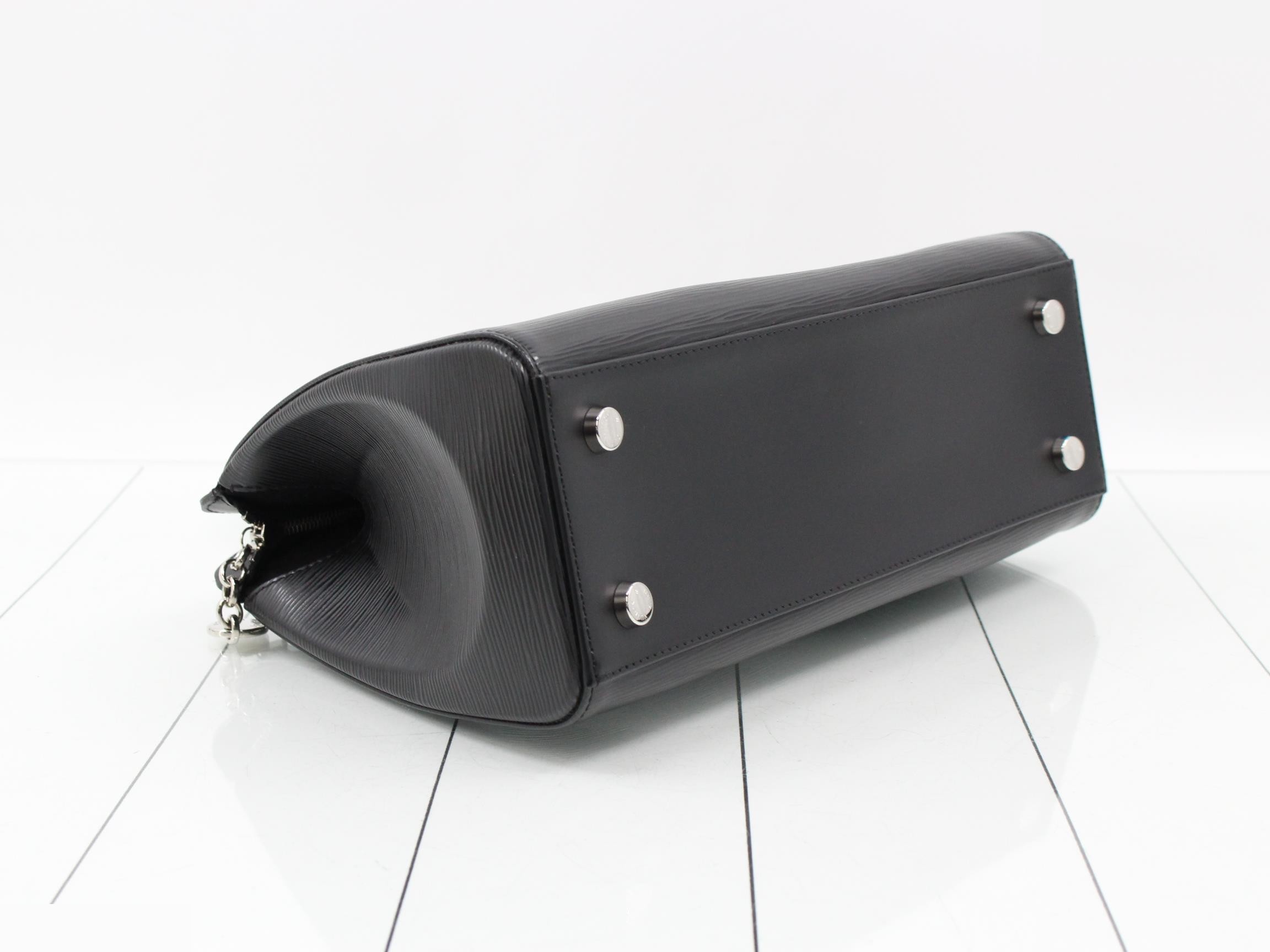 Epi Blair MM Noir 2-Way Handbag — view 5