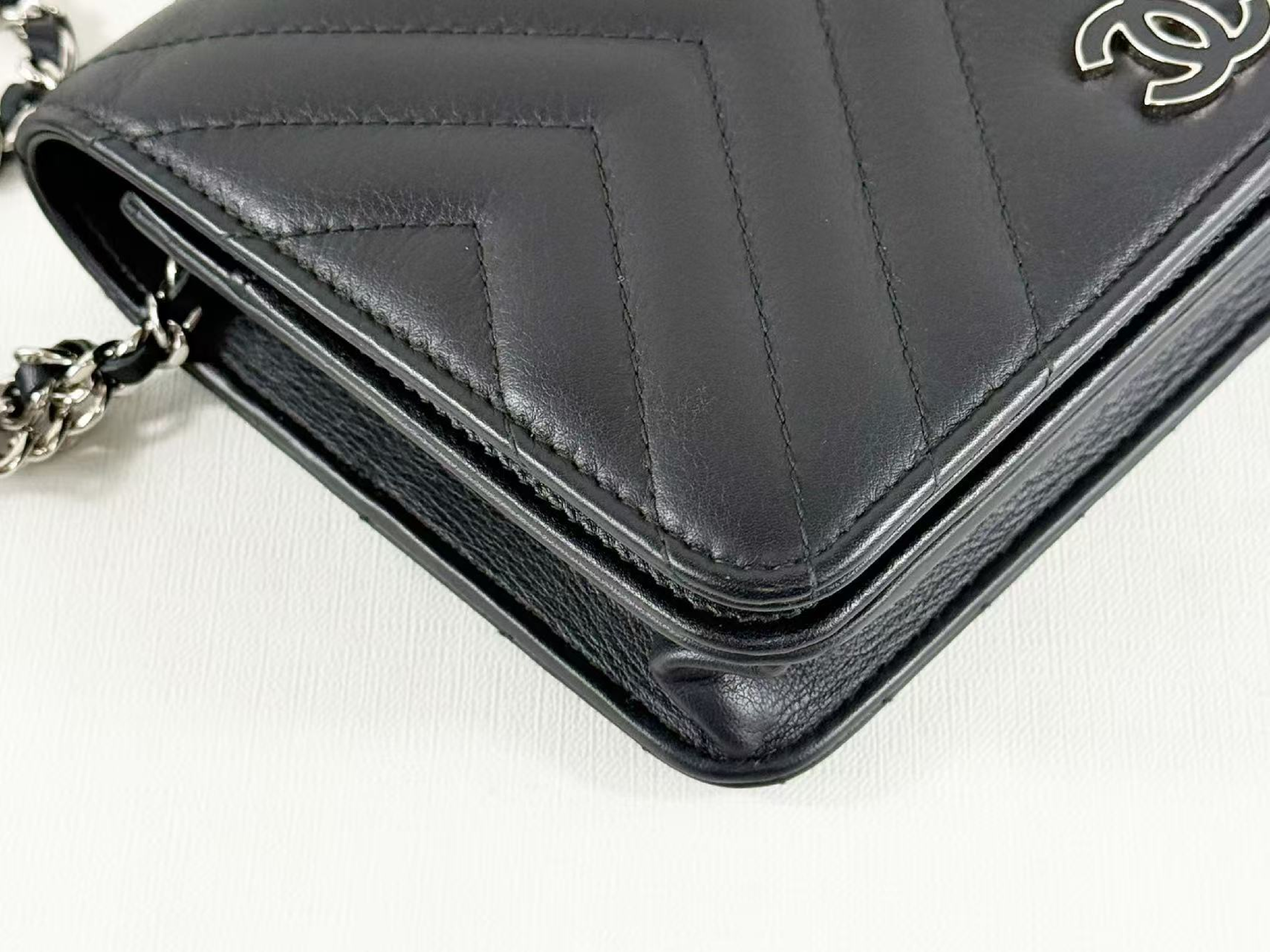 Black Fringe Chevron Shoulder Bag, W19cm (approx.), serial number in the 25 range. Includes dust bag, authenticity card, and seal. Features hardware. Item number: 25845805. — view 10