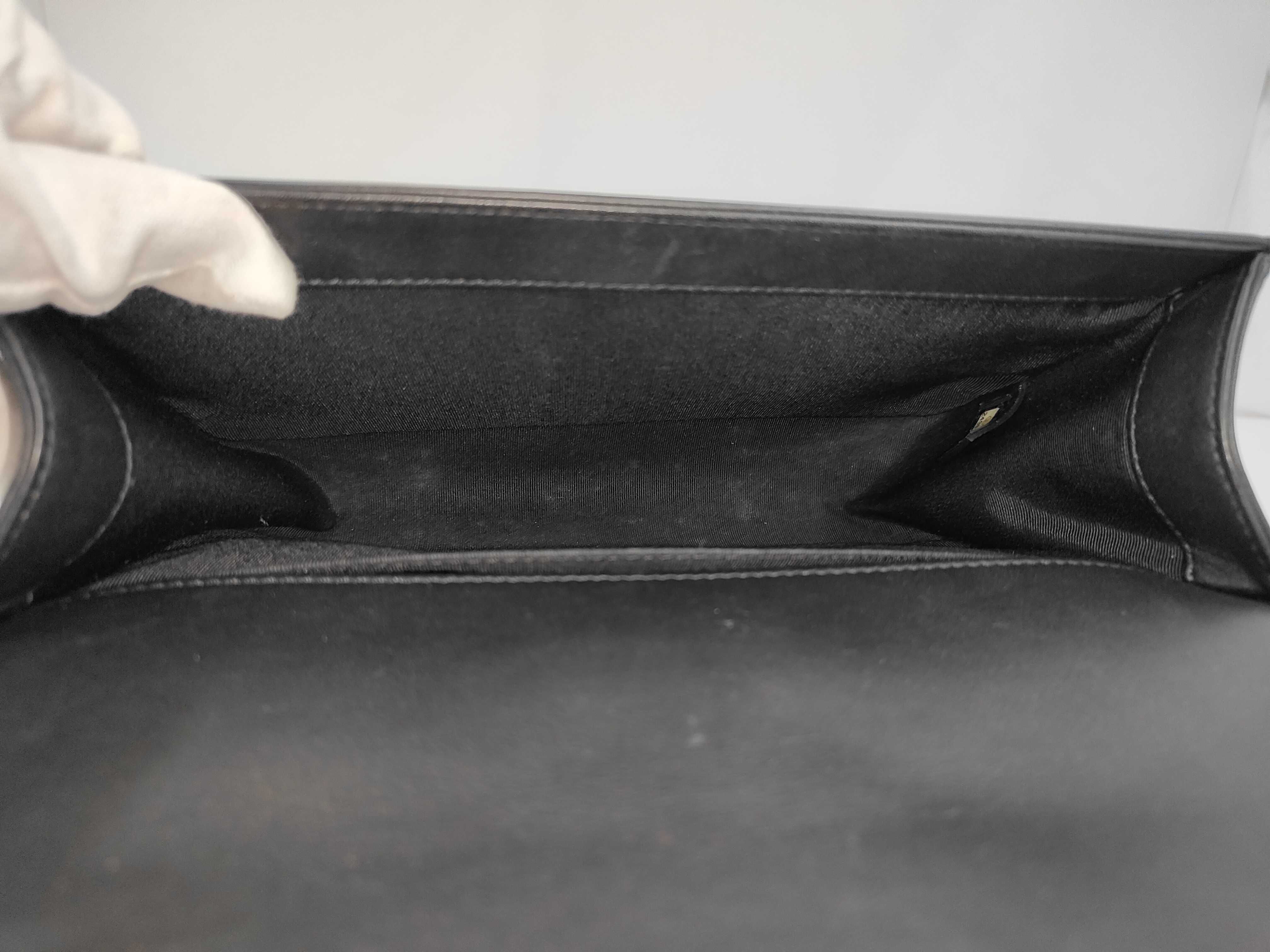 Boy Chanel Shoulder Bag — view 8