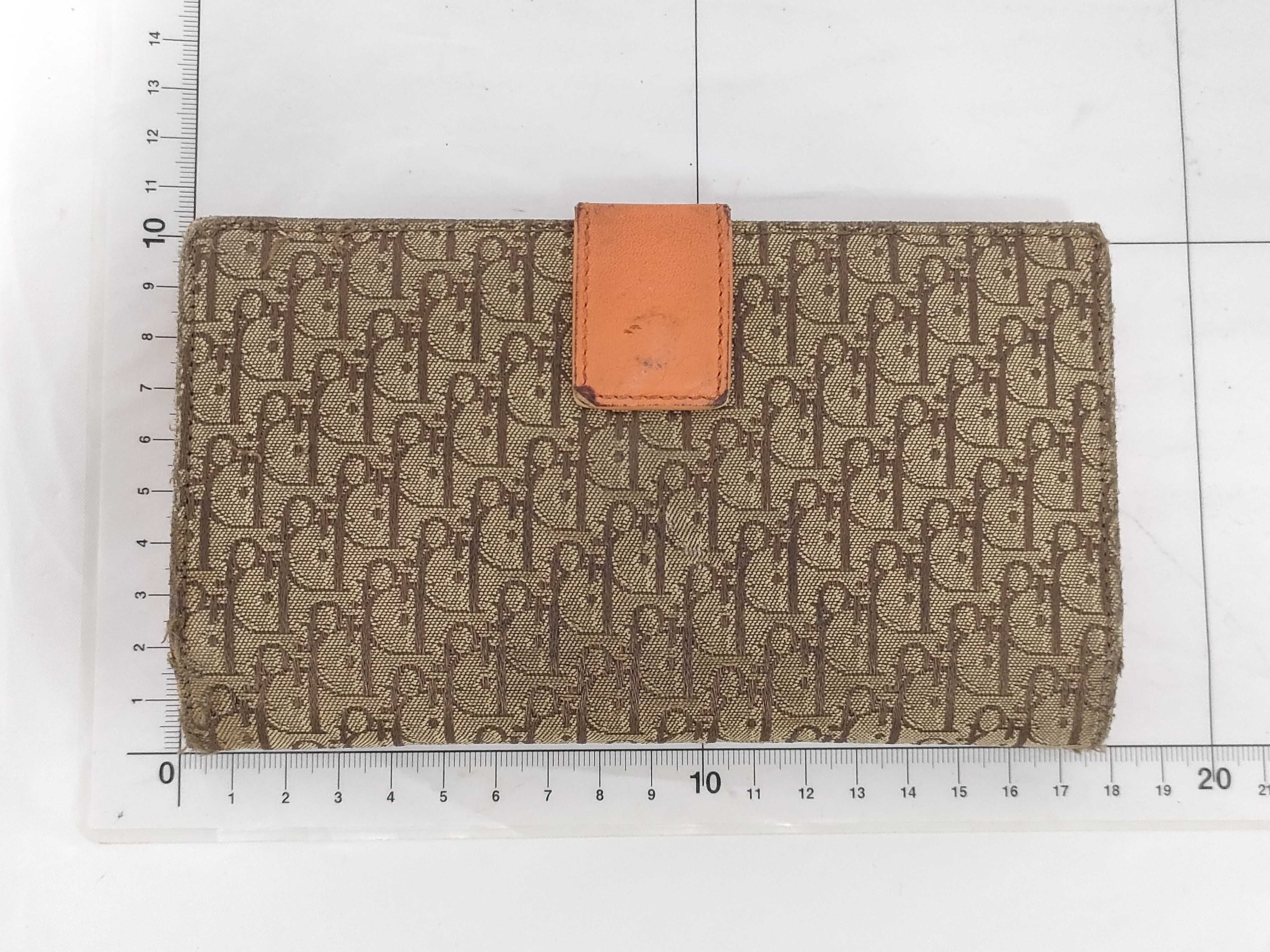 long wallet — view 2