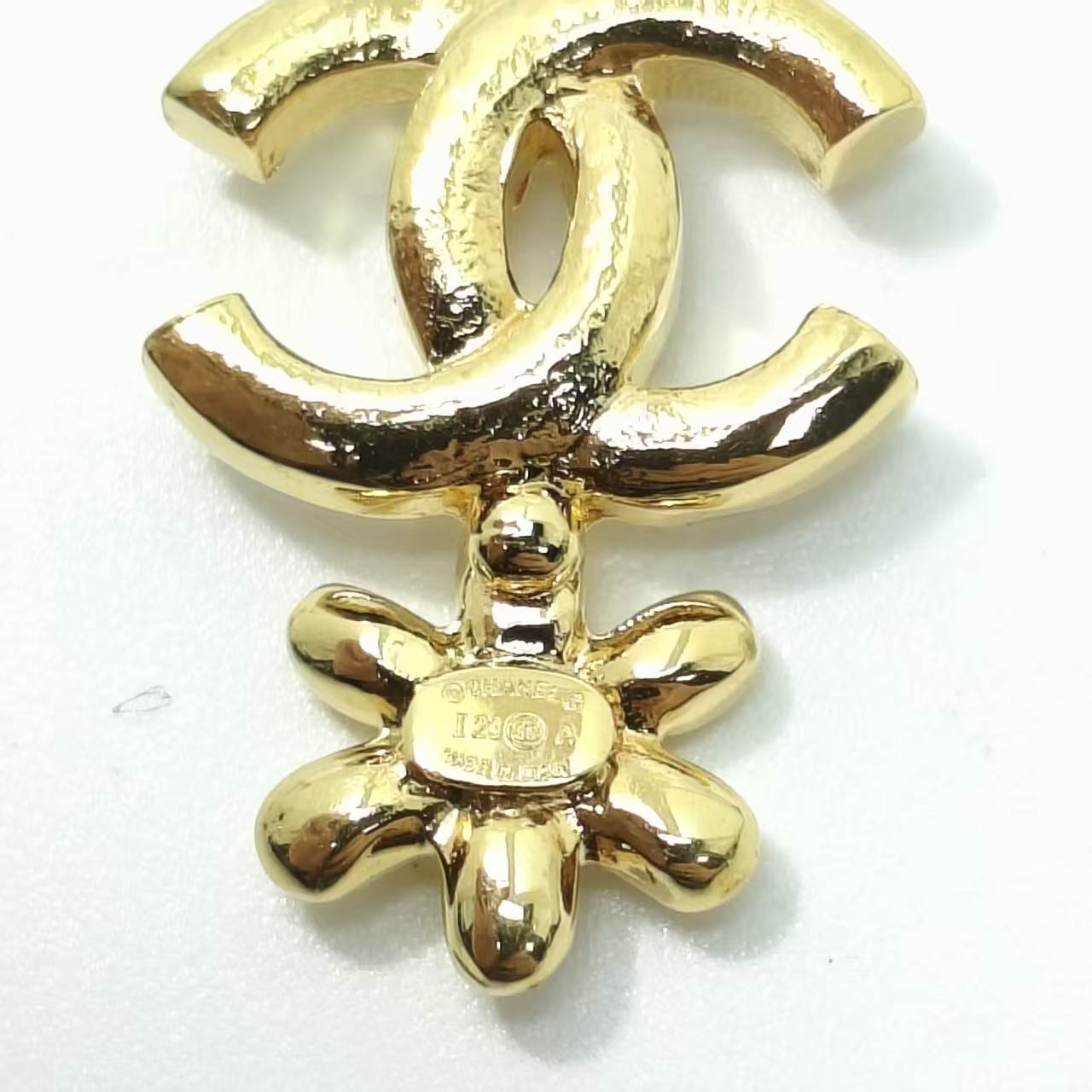 【*Shipped from: China*】CHANEL Plated Earrings/Piercings — view 6