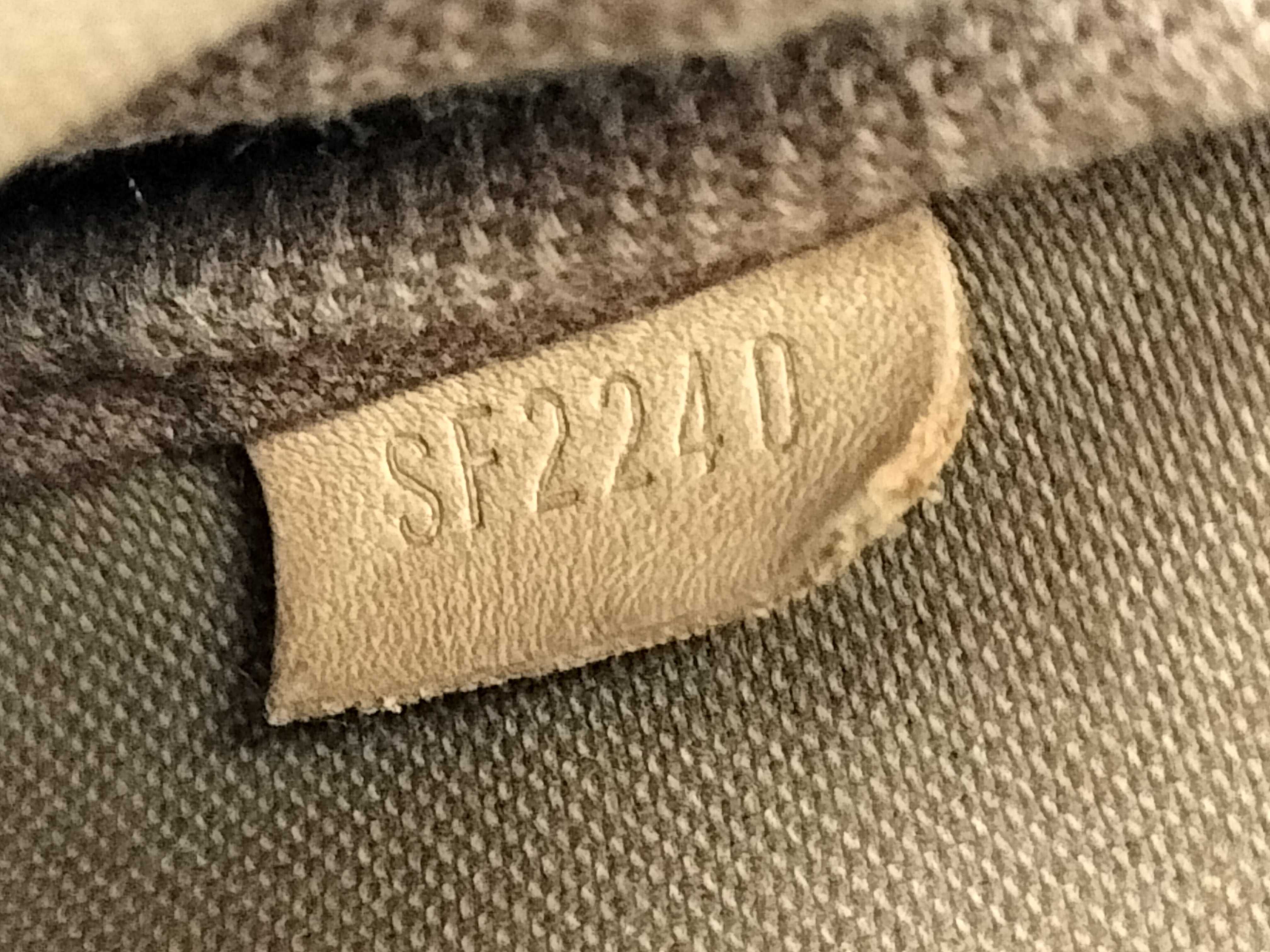 Monogram Louis Vuitton Monogram Pouch Bag Pouch — view 12