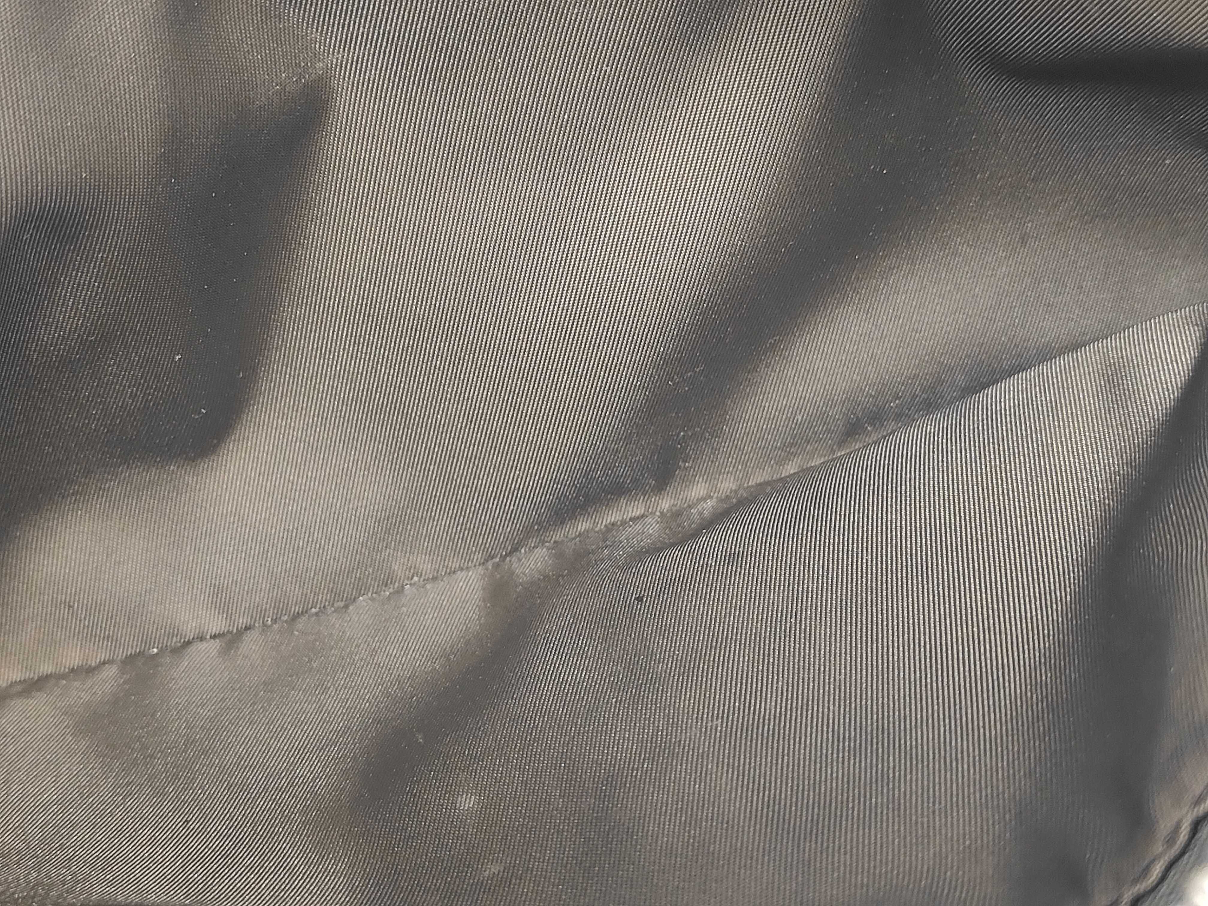Damier Geant Body Bag — view 11