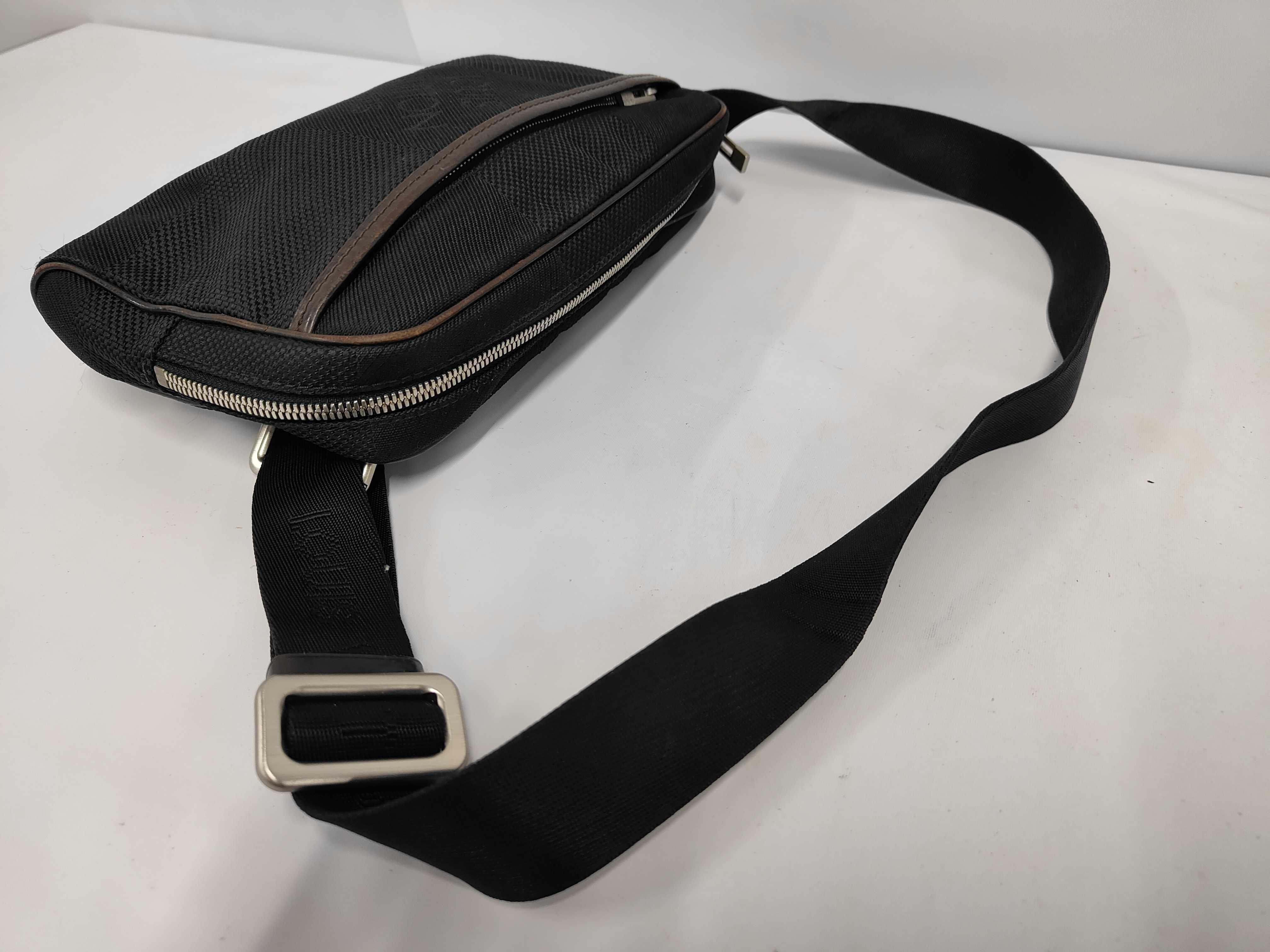 Damier Geant Body Bag — view 5