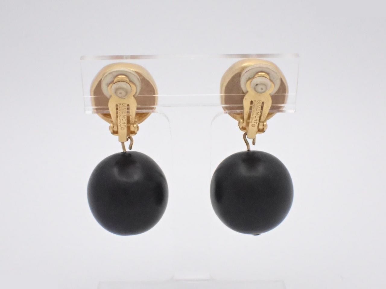 Earrings — view 2