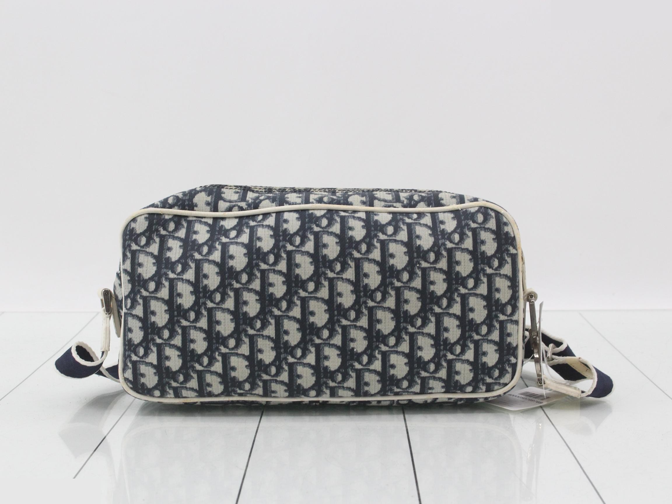 Shoulder bag — view 2