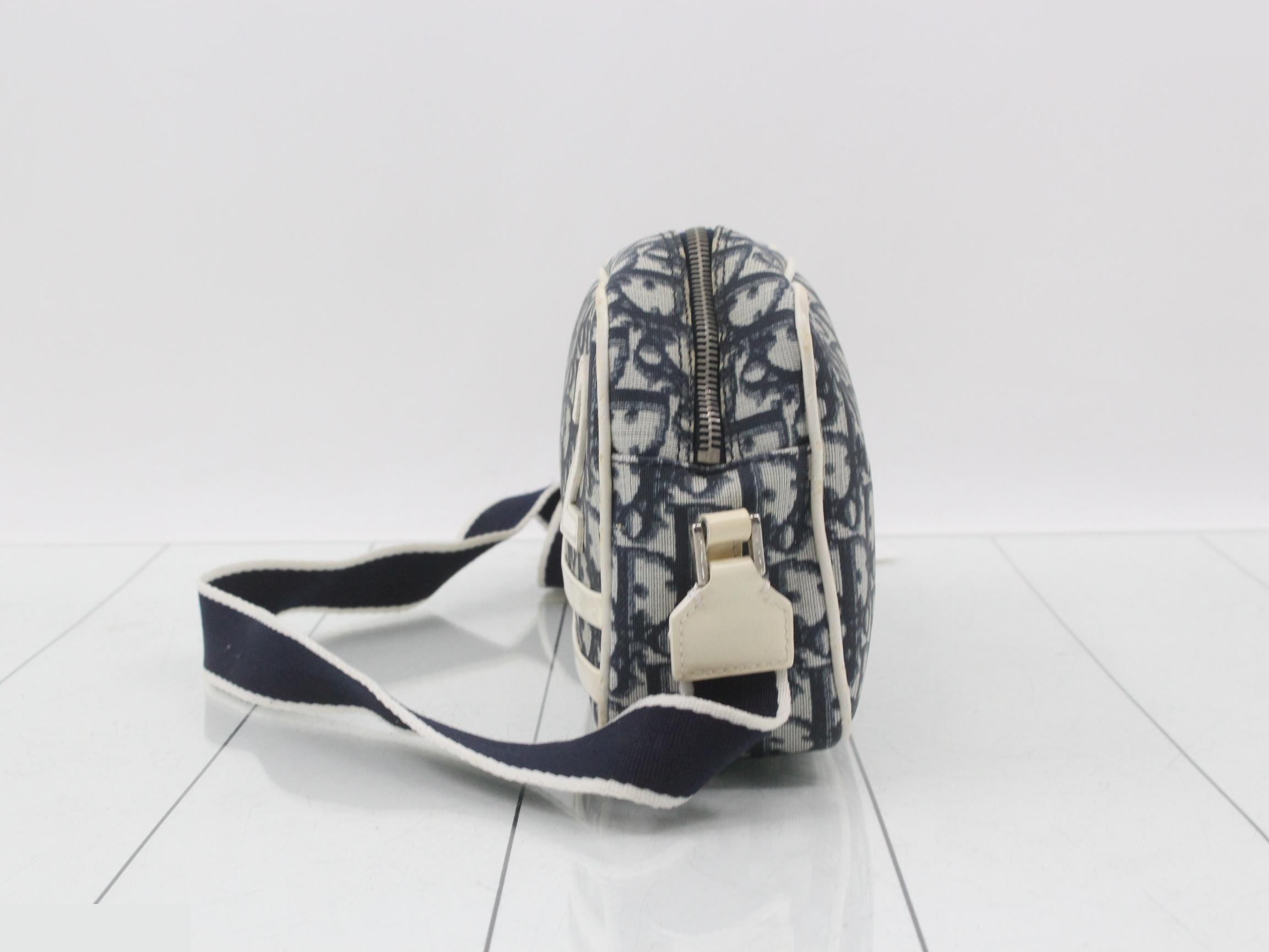 Shoulder bag — view 3
