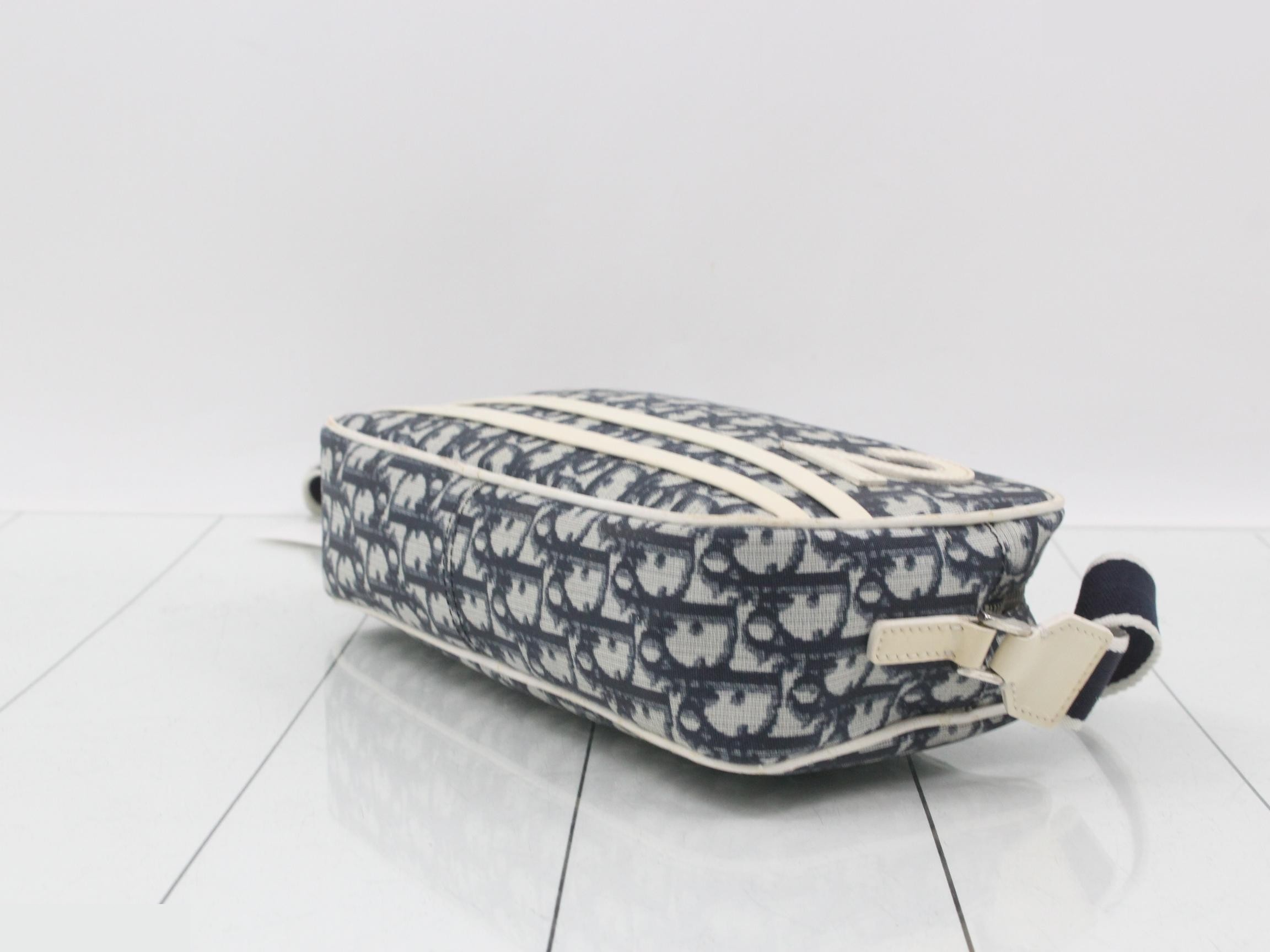 Shoulder bag — view 6