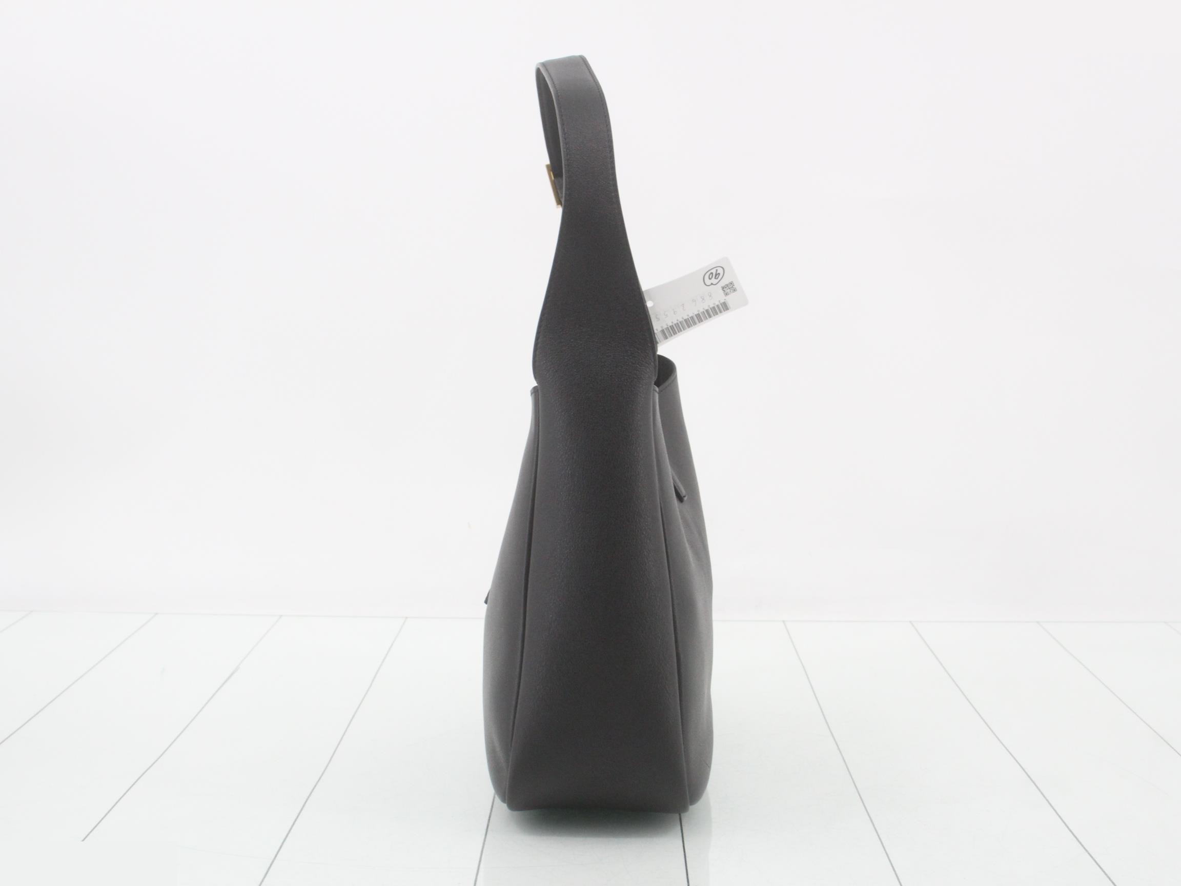LE57 Soft Small Leather One-Shoulder Bag — view 3