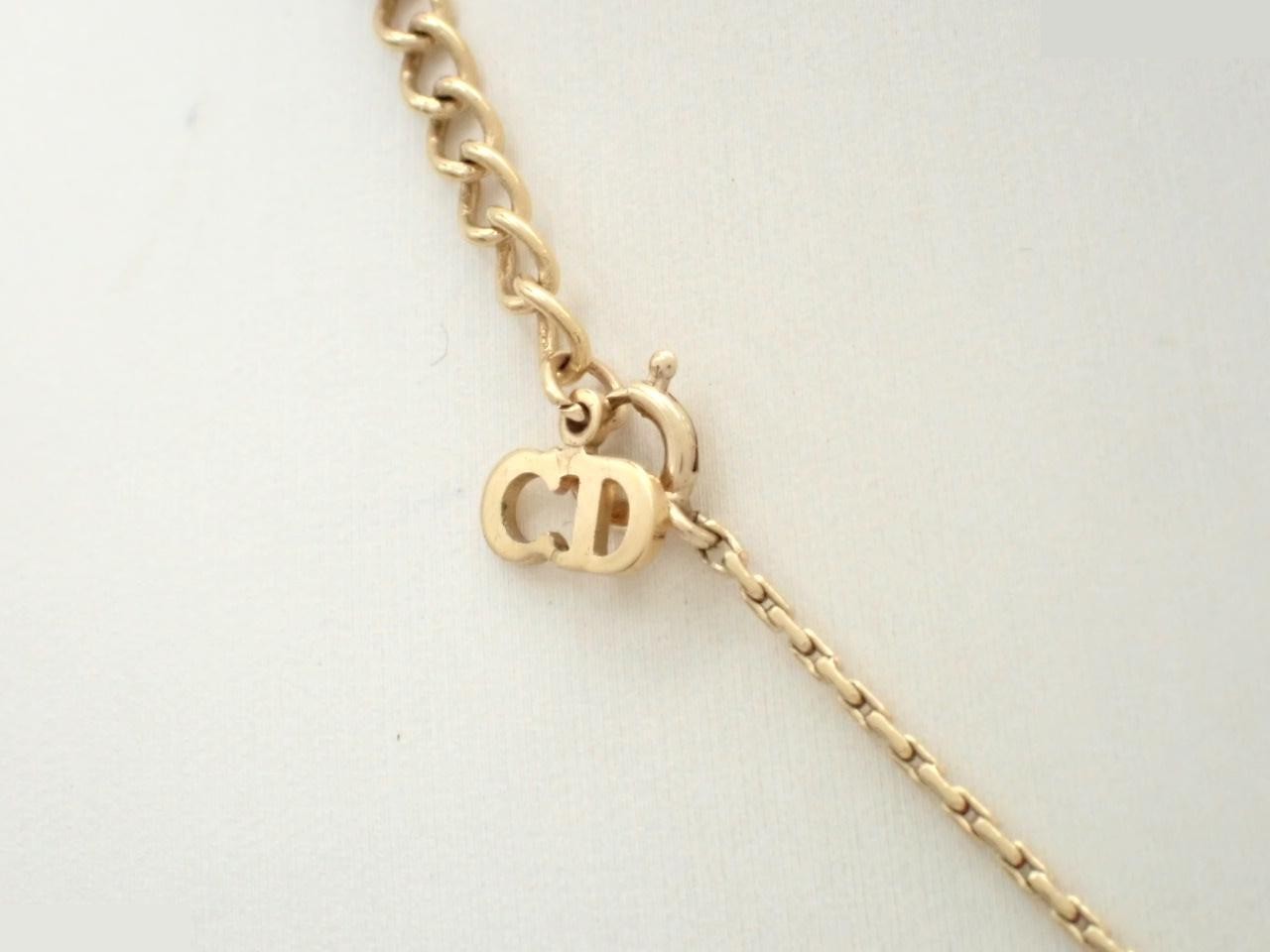 Other lines: Precious metals, necklaces, pendants — view 2