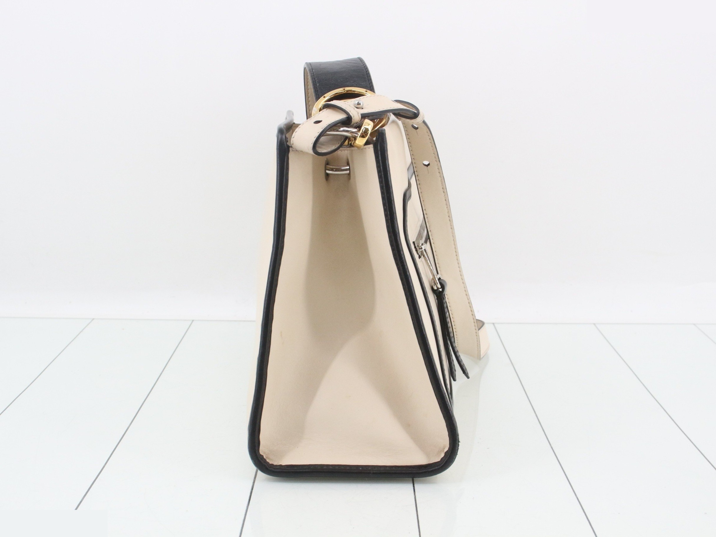 Runaway Shoulder Bag, Beige, 344 199 8007 — view 4