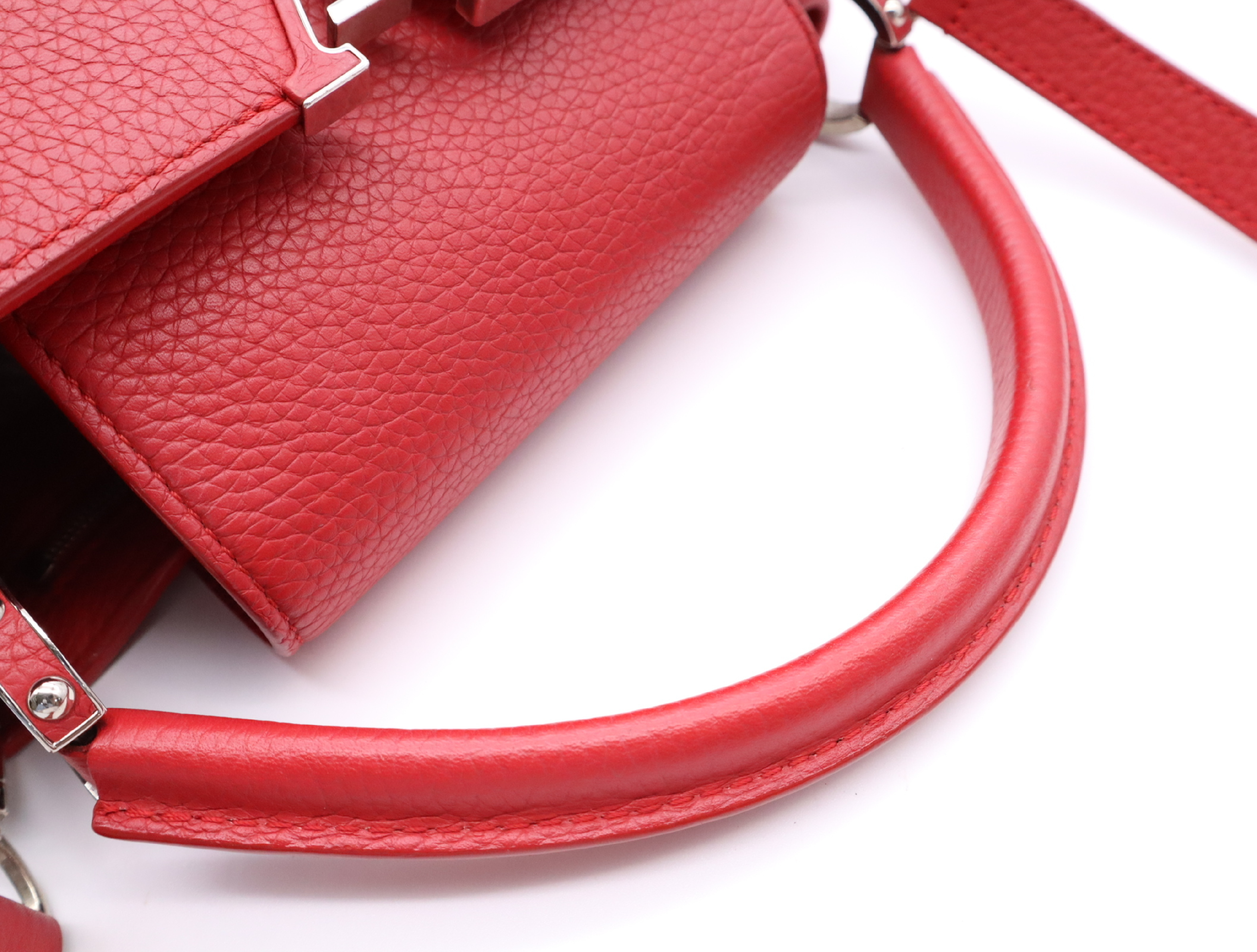 M42237 Taurillon Capucines PM Red Handbag with Shoulder Strap — view 11