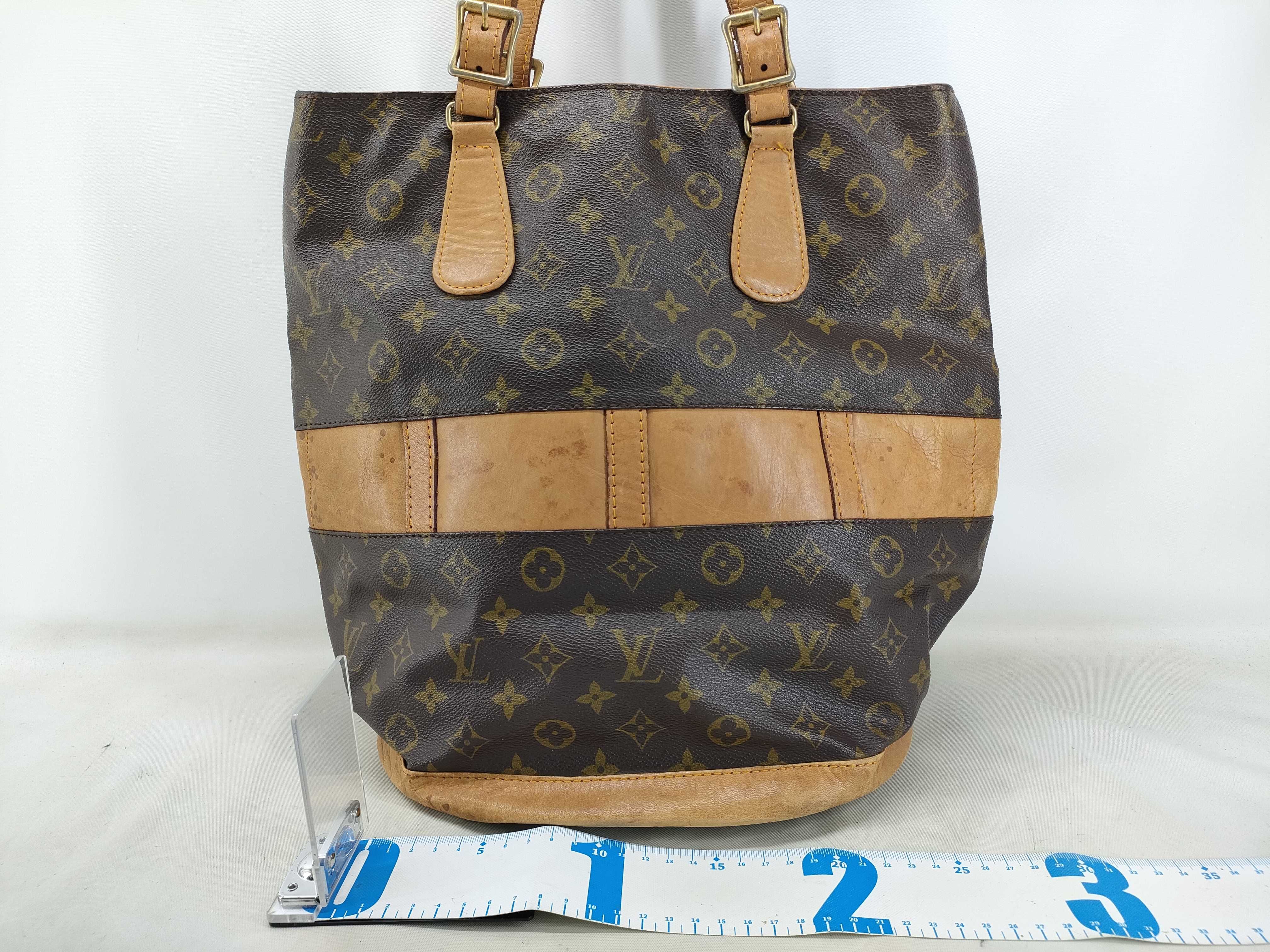 Monogram Louis Vuitton Monogram Bucket GM T42236 Pouch Tote Bag — view 2