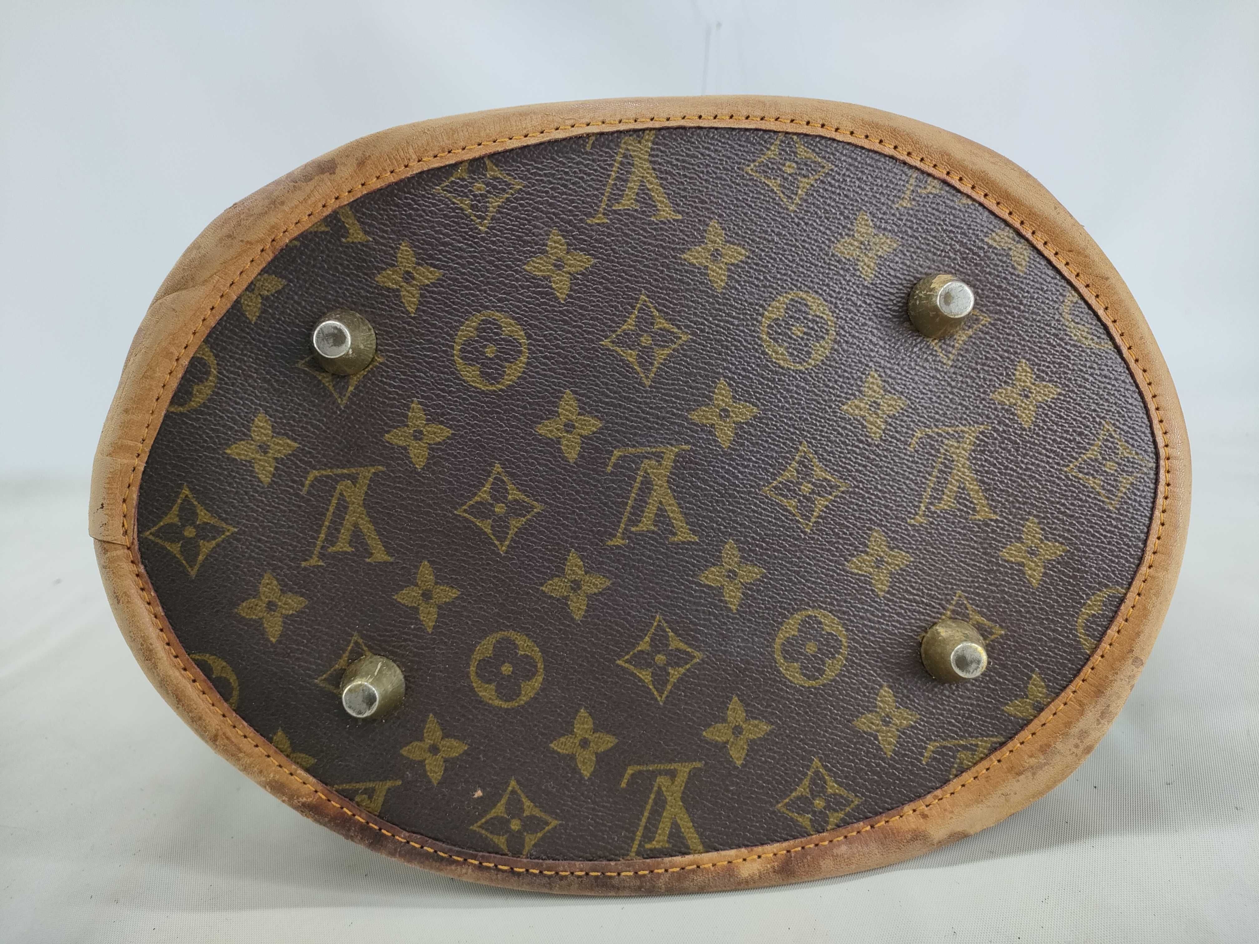 Monogram Louis Vuitton Monogram Bucket GM T42236 Pouch Tote Bag — view 3