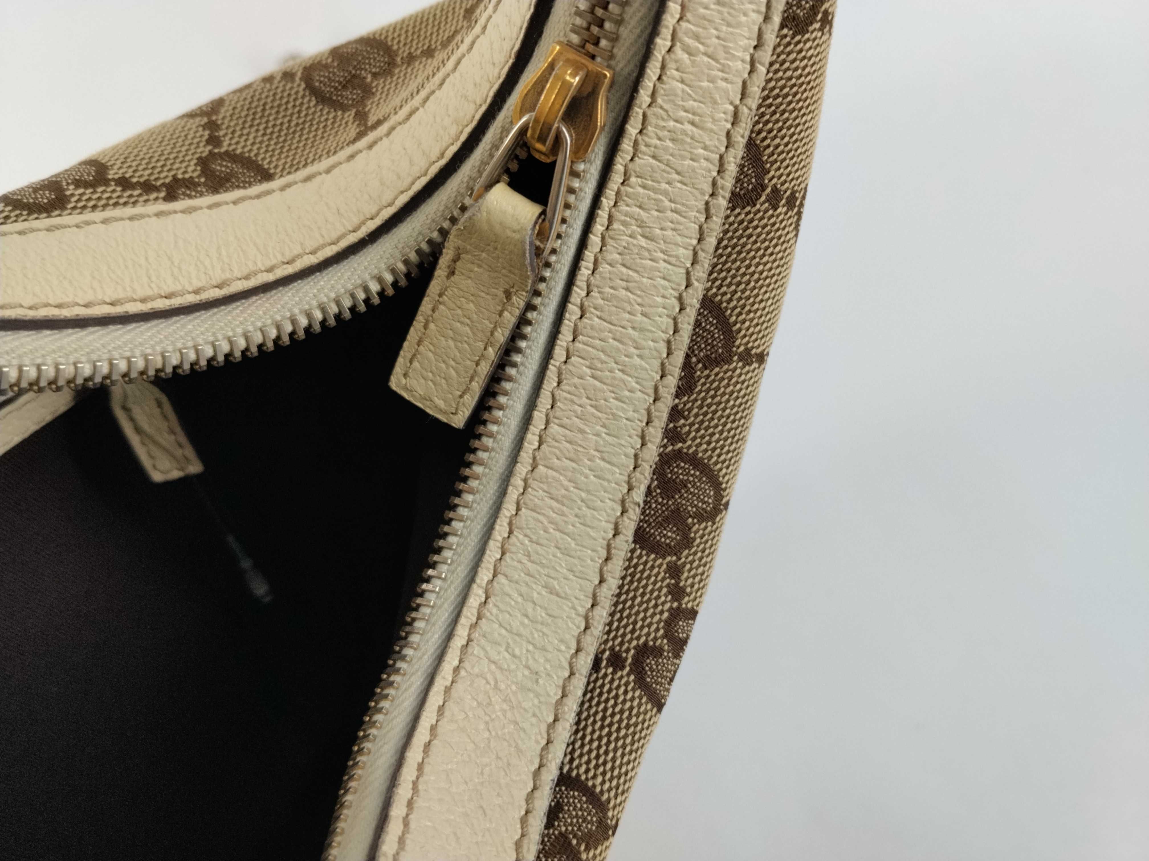 GG Canvas One-Shoulder Bag, Beige — view 9