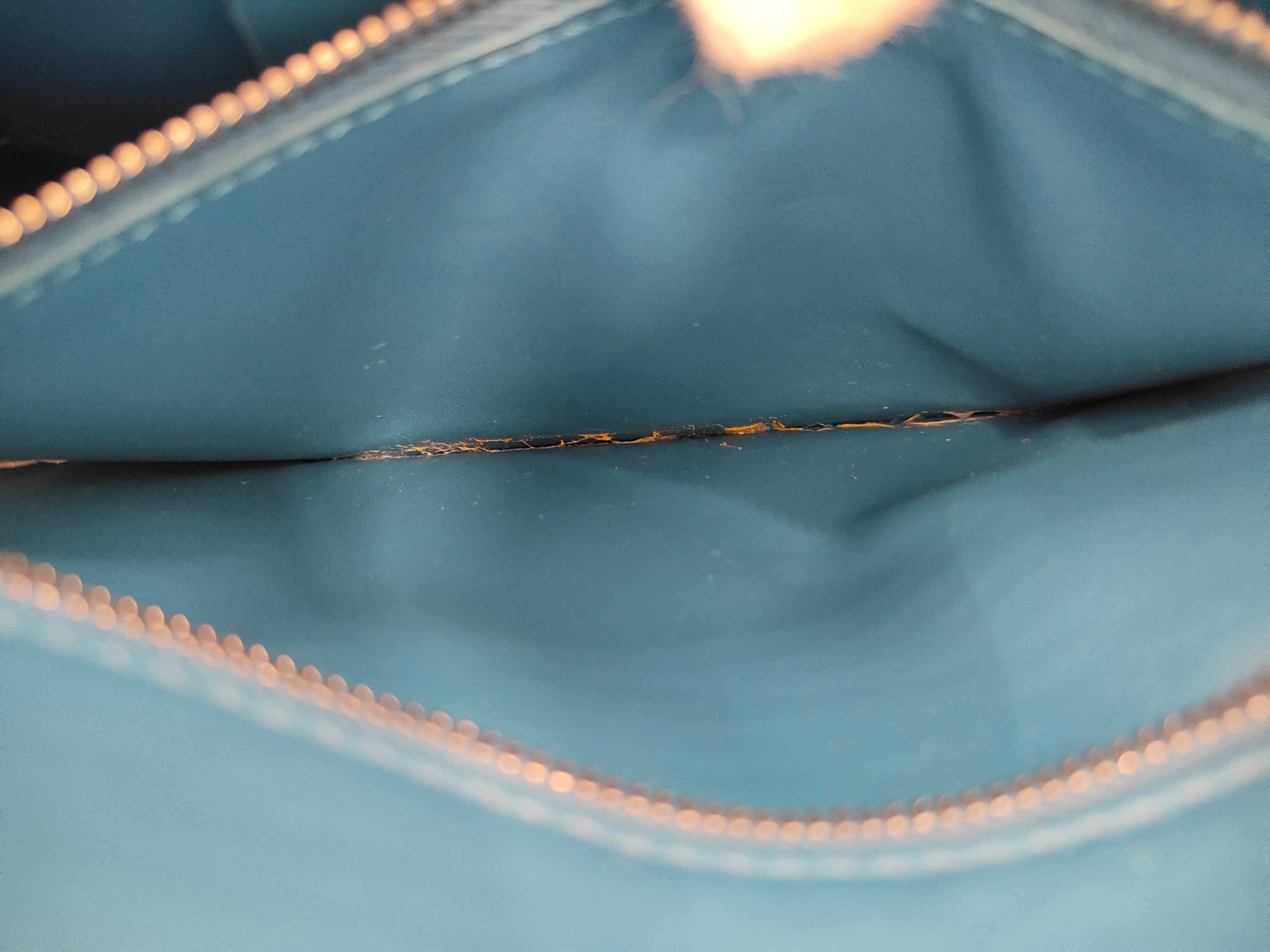 Intrecciato Versatile Shoulder Bag — view 11
