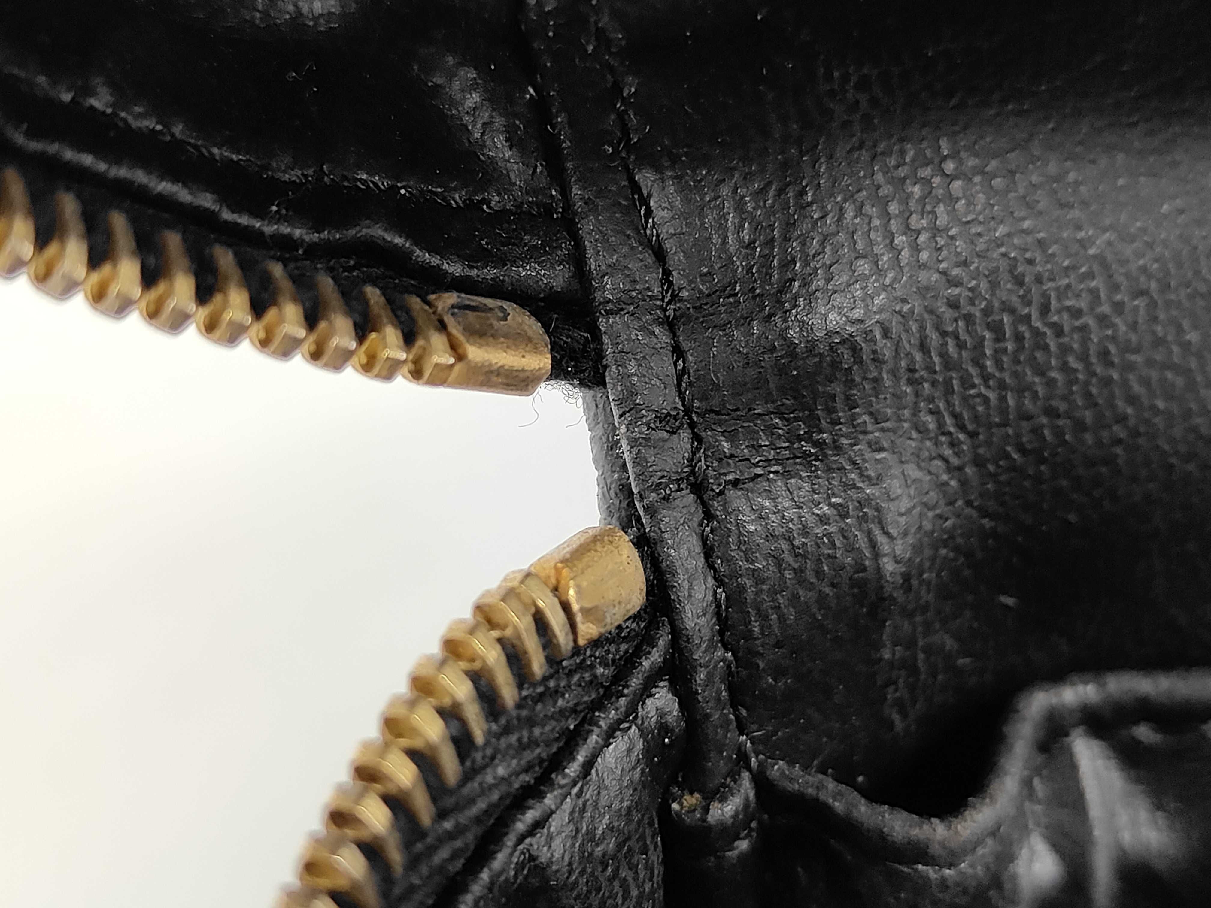 VN - Coco Mark Caviar Skin Vanity Bag Black Handbag — view 10