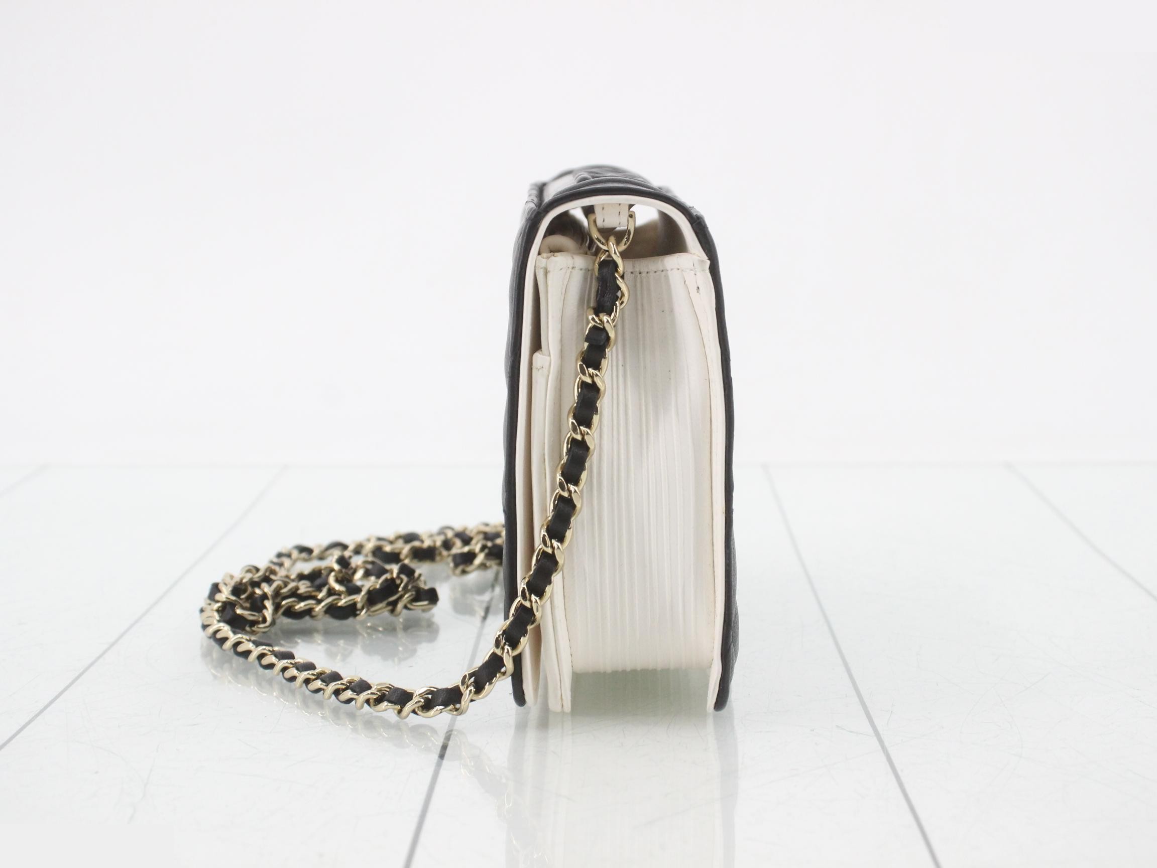 Matelassé Lambskin Chain Wallet — view 3