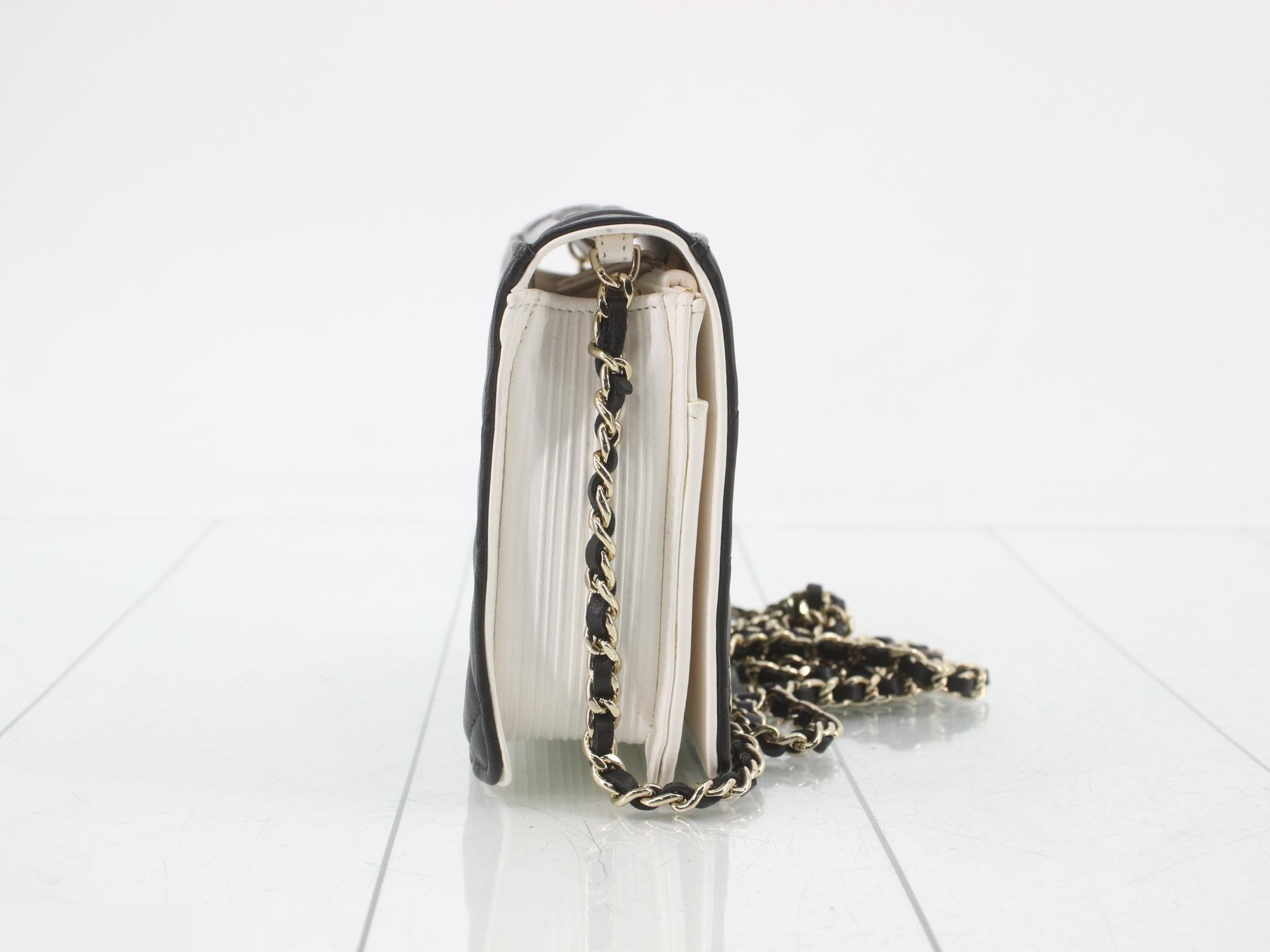 Matelassé Lambskin Chain Wallet — view 4