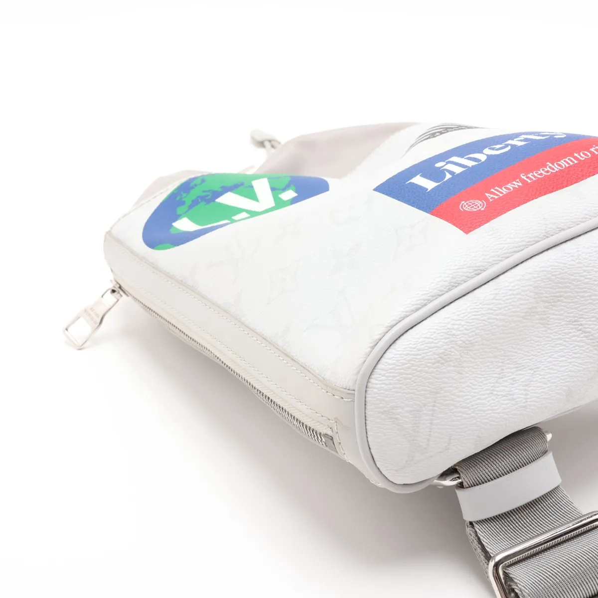 White Monogram Chalk Sling Bag M44629 TJ1139 Gray — view 4