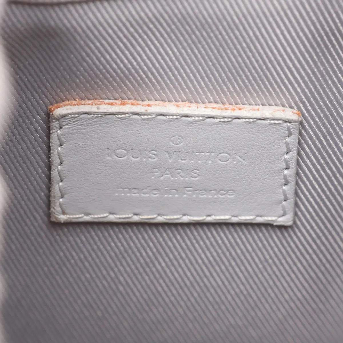 White Monogram Chalk Sling Bag M44629 TJ1139 Gray — view 7