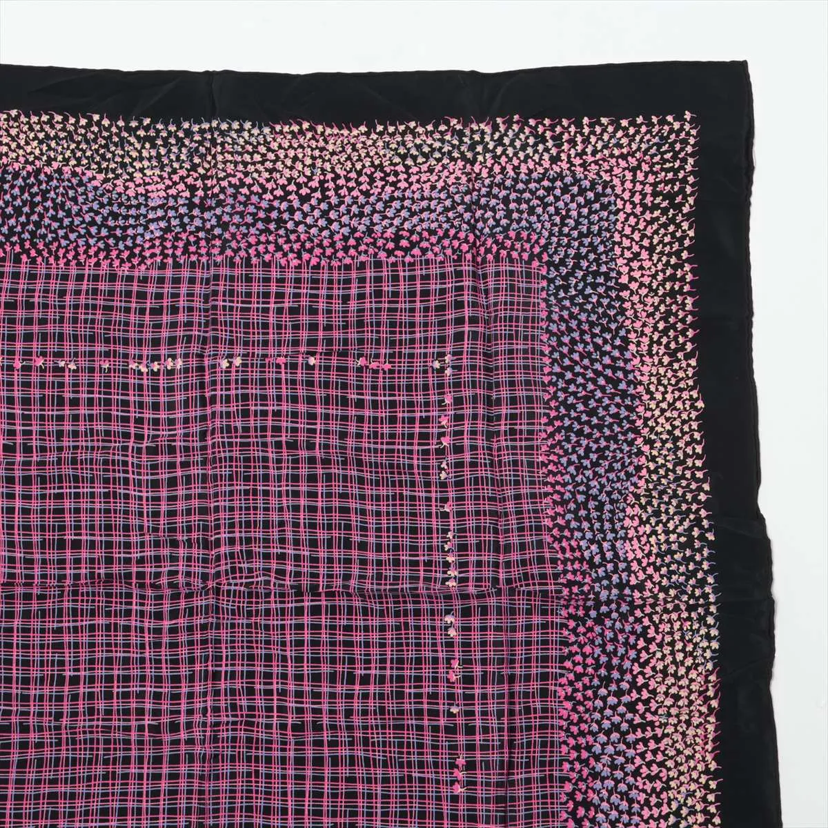 Scarf Silk Black x Pink Thread Fuzz Thread — view 3