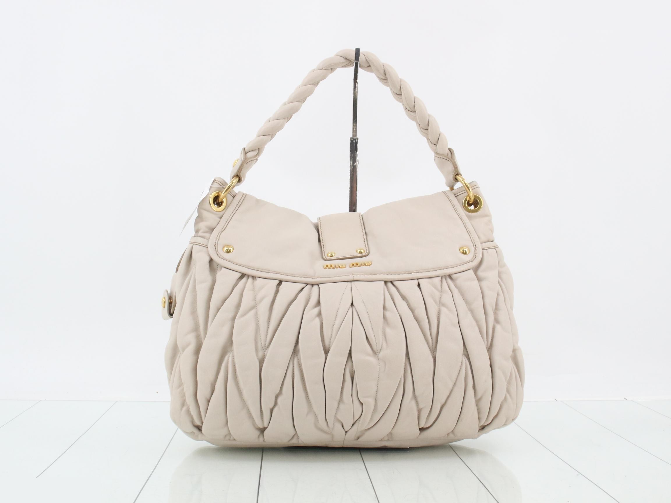 Matelassé (bag) - Shoulder bag — view 2