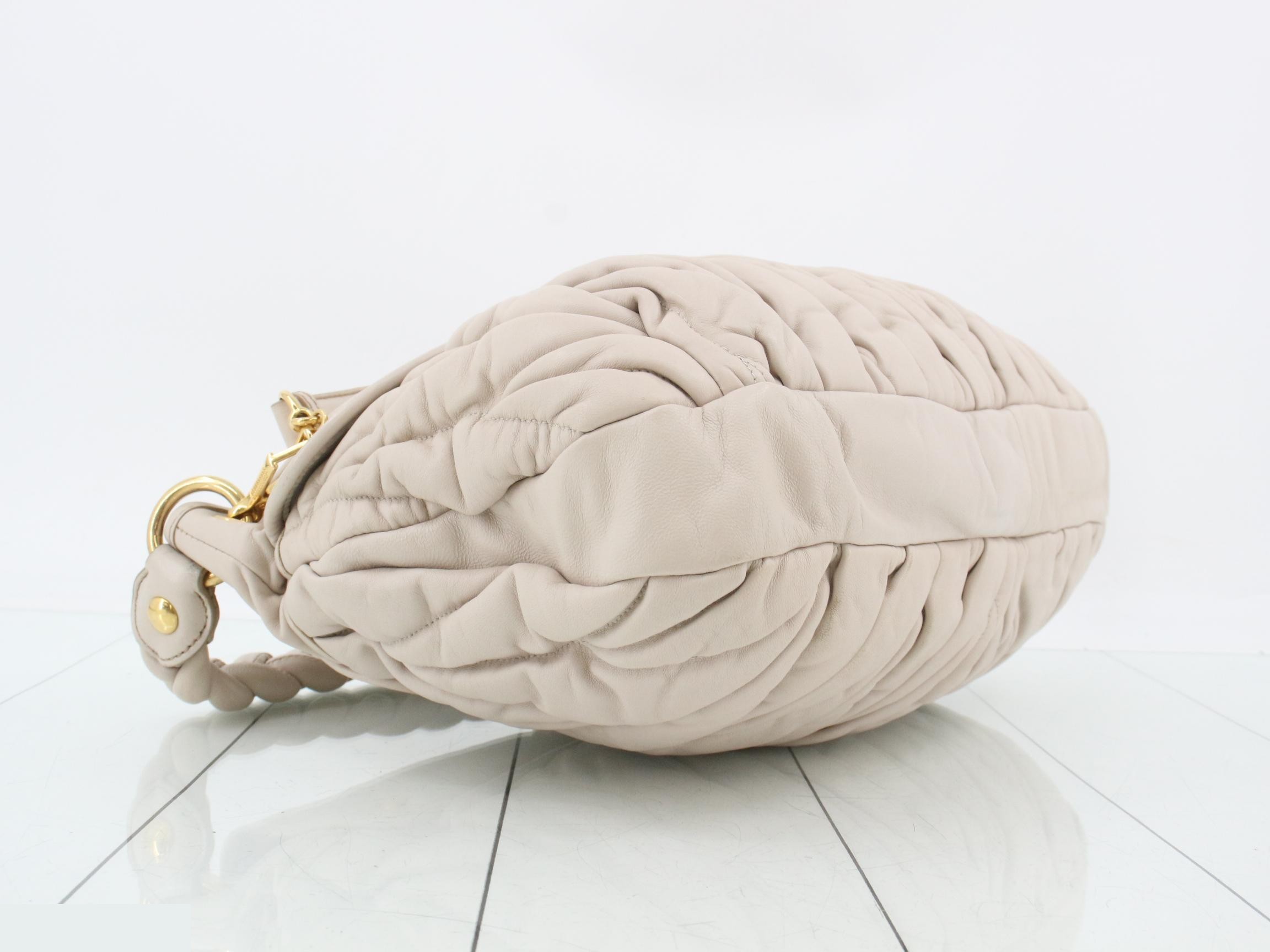 Matelassé (bag) - Shoulder bag — view 5