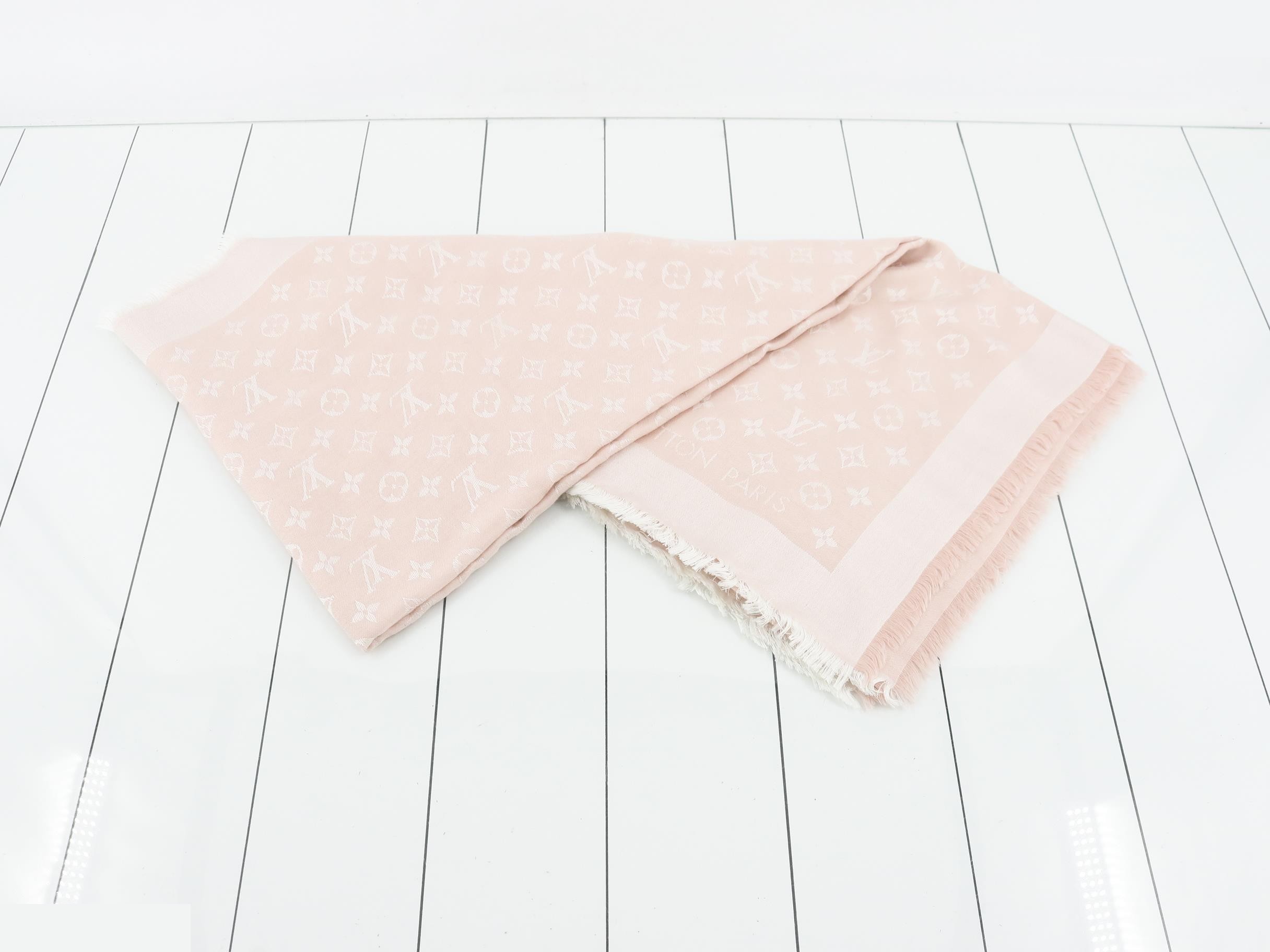 Shawl: 60% Silk, 40% Wool — view 2